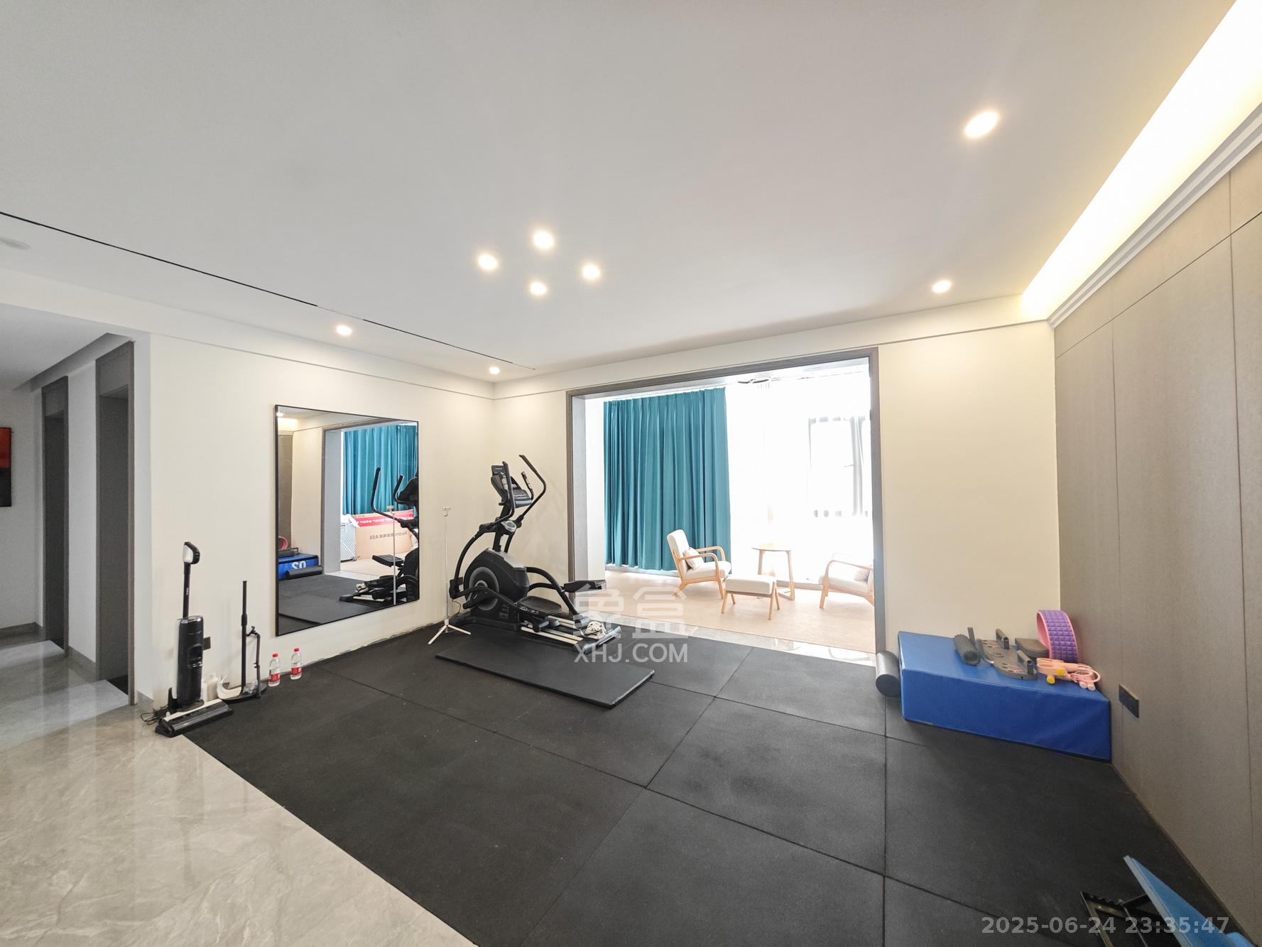 金质嘉苑 4室2厅2卫 190.0万 金质嘉苑 4室2厅2卫 190.0万其他