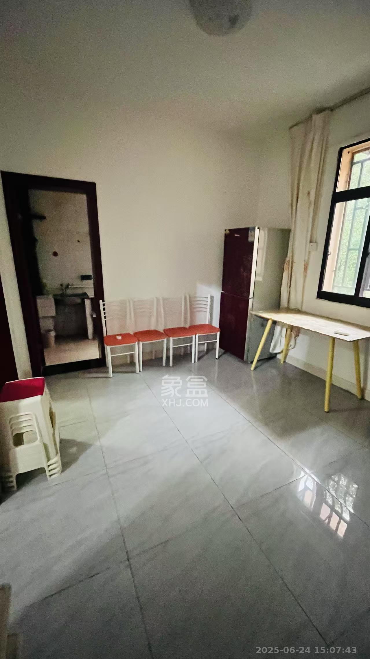 二十三冶小区(井巷社区) 2室1厅1卫 1400.0元/月 二十三冶小区(井巷社区) 2室1厅1卫 1400.0元/月室内图