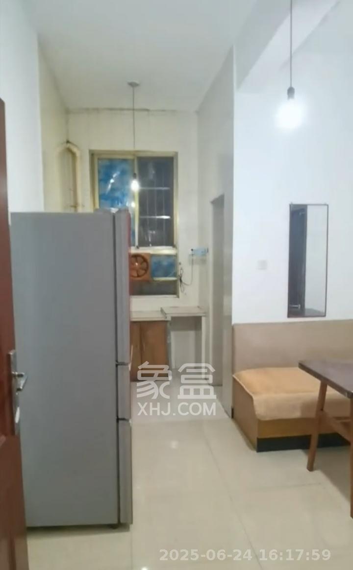 红星农民新村 1室1厅1卫 1200.0元/月 红星农民新村 1室1厅1卫 1200.0元/月室内图