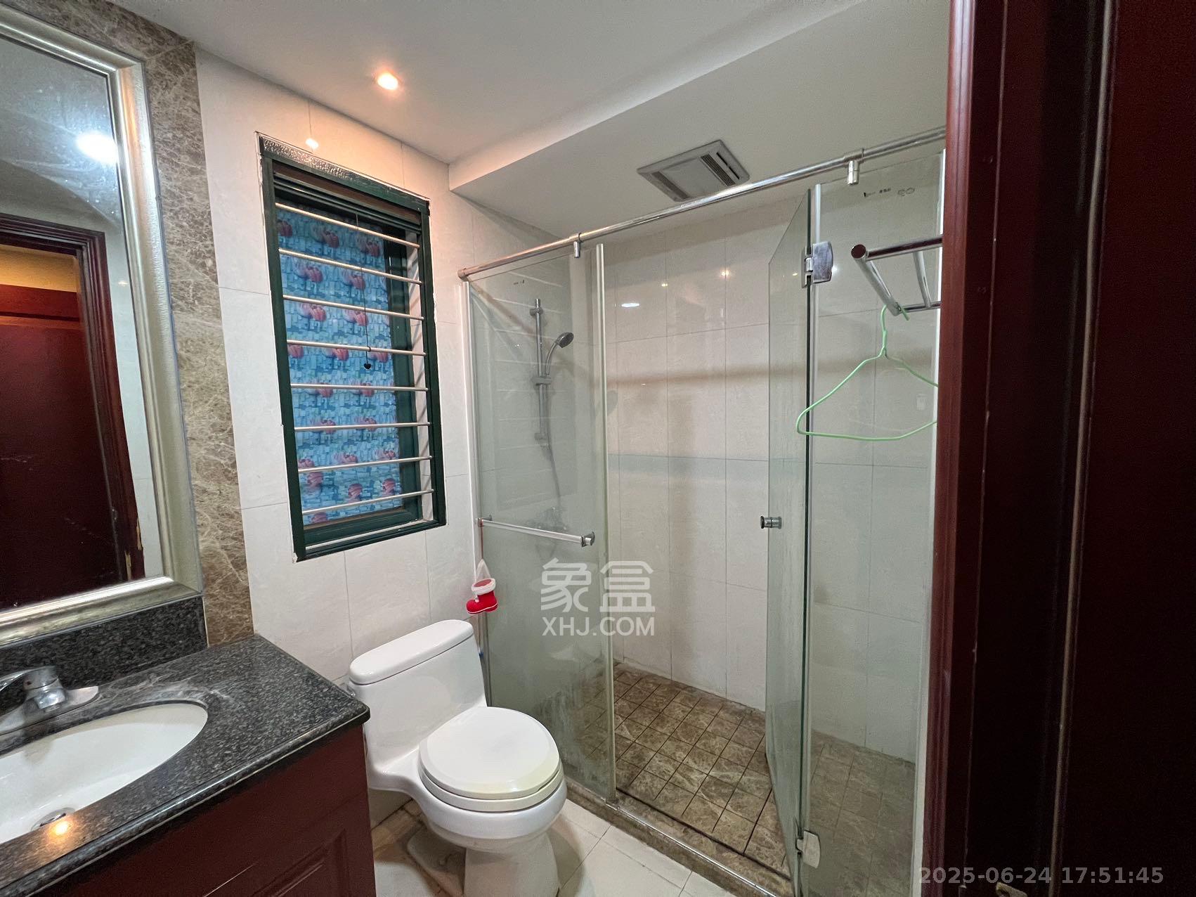 恒大绿洲 3室2厅2卫 2500.0元/月 恒大绿洲 3室2厅2卫 2500.0元/月室内图