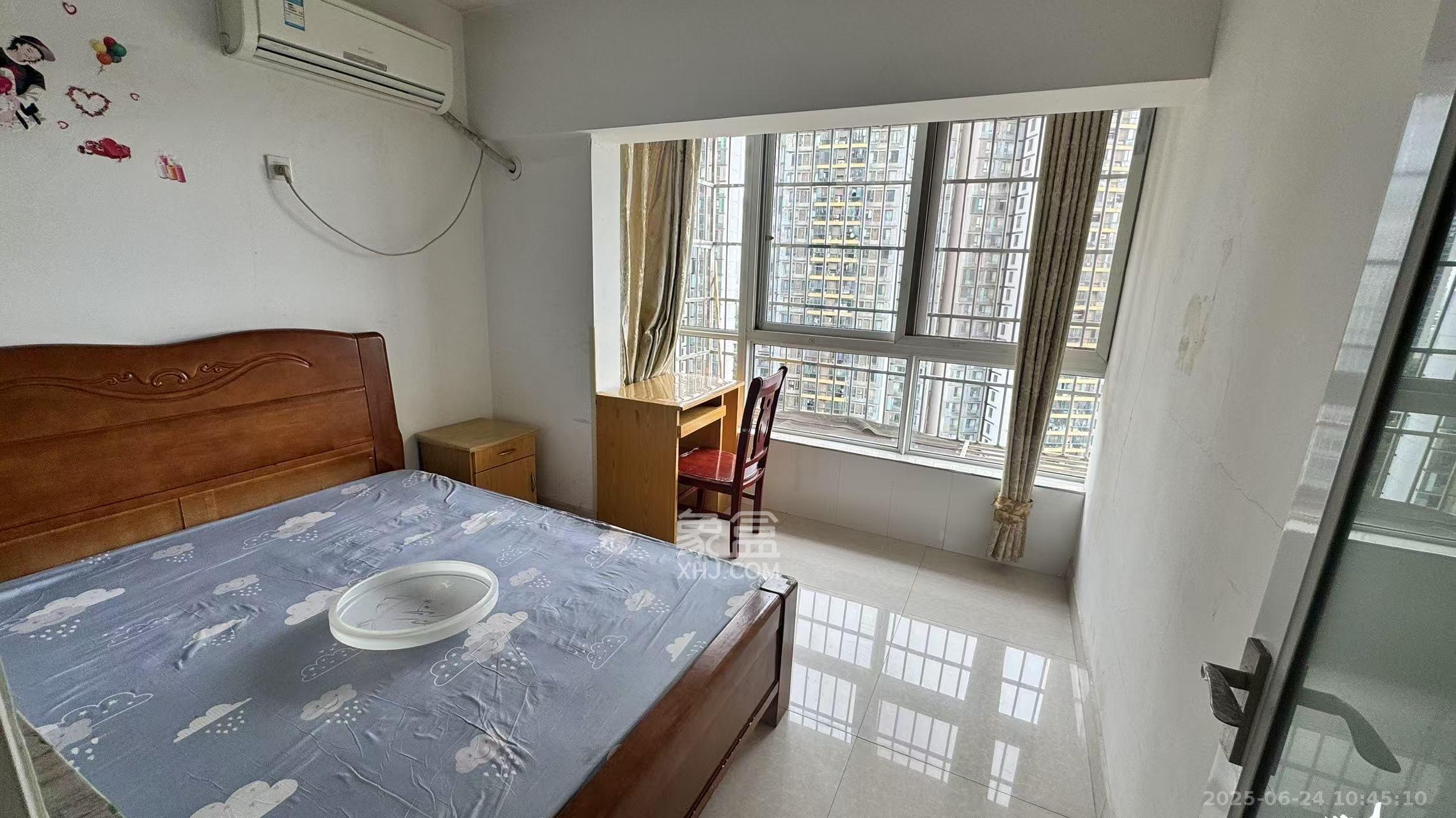 先锋东外滩  1室1厅1卫    1500.0元/月室内图