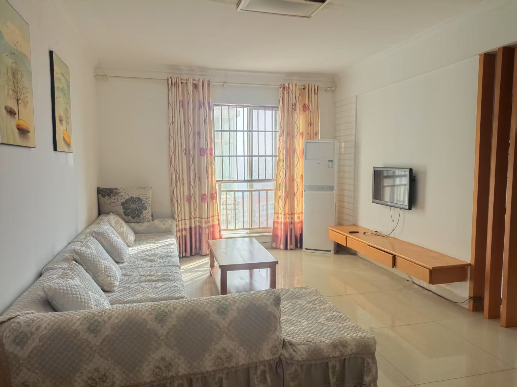 鸿泰国际 2室2厅1卫 1500.0元/月 鸿泰国际 2室2厅1卫 1500.0元/月室内图