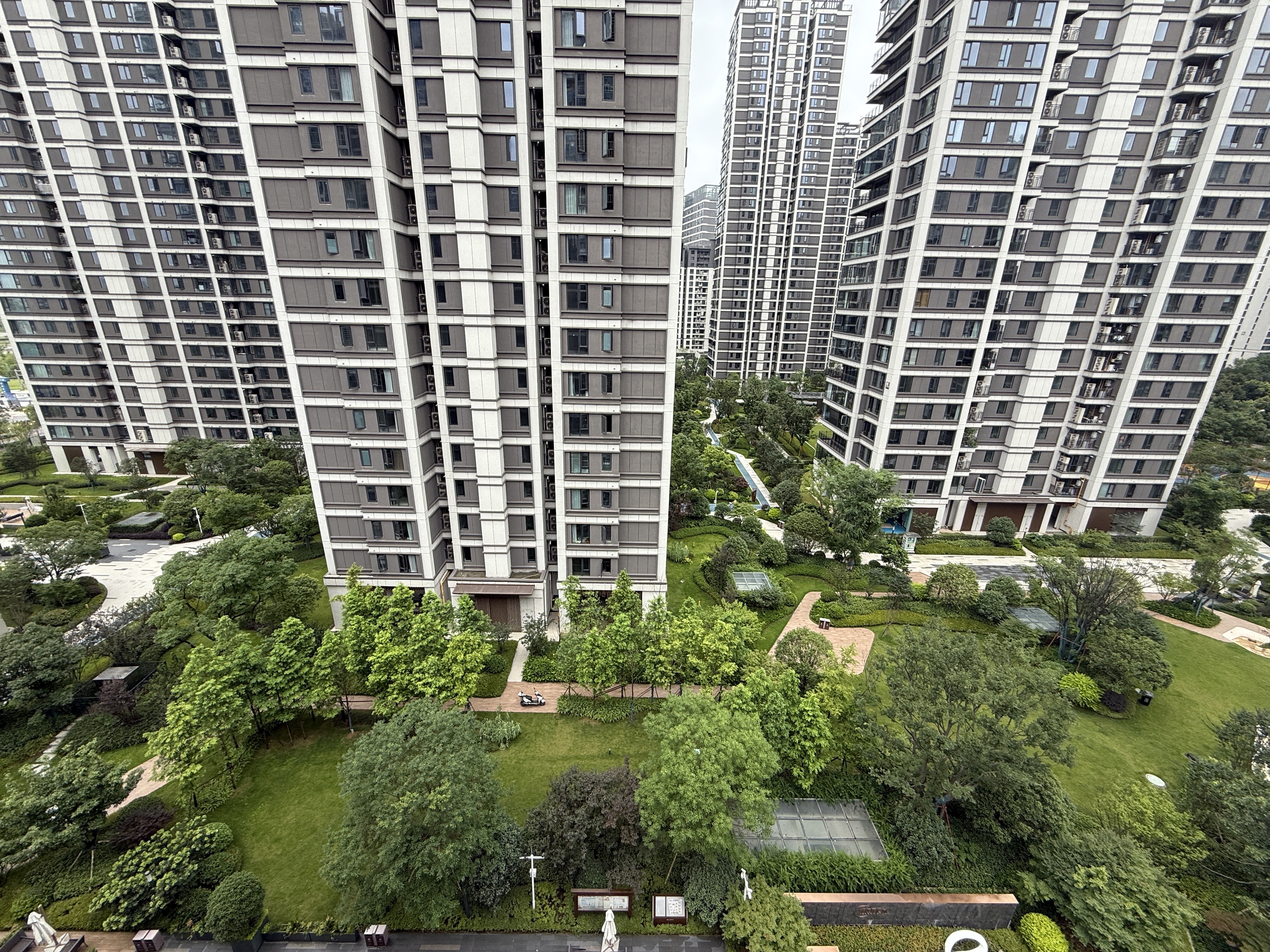 越秀湘江星汇城三期  4室2厅2卫   4600.00元/月户型图