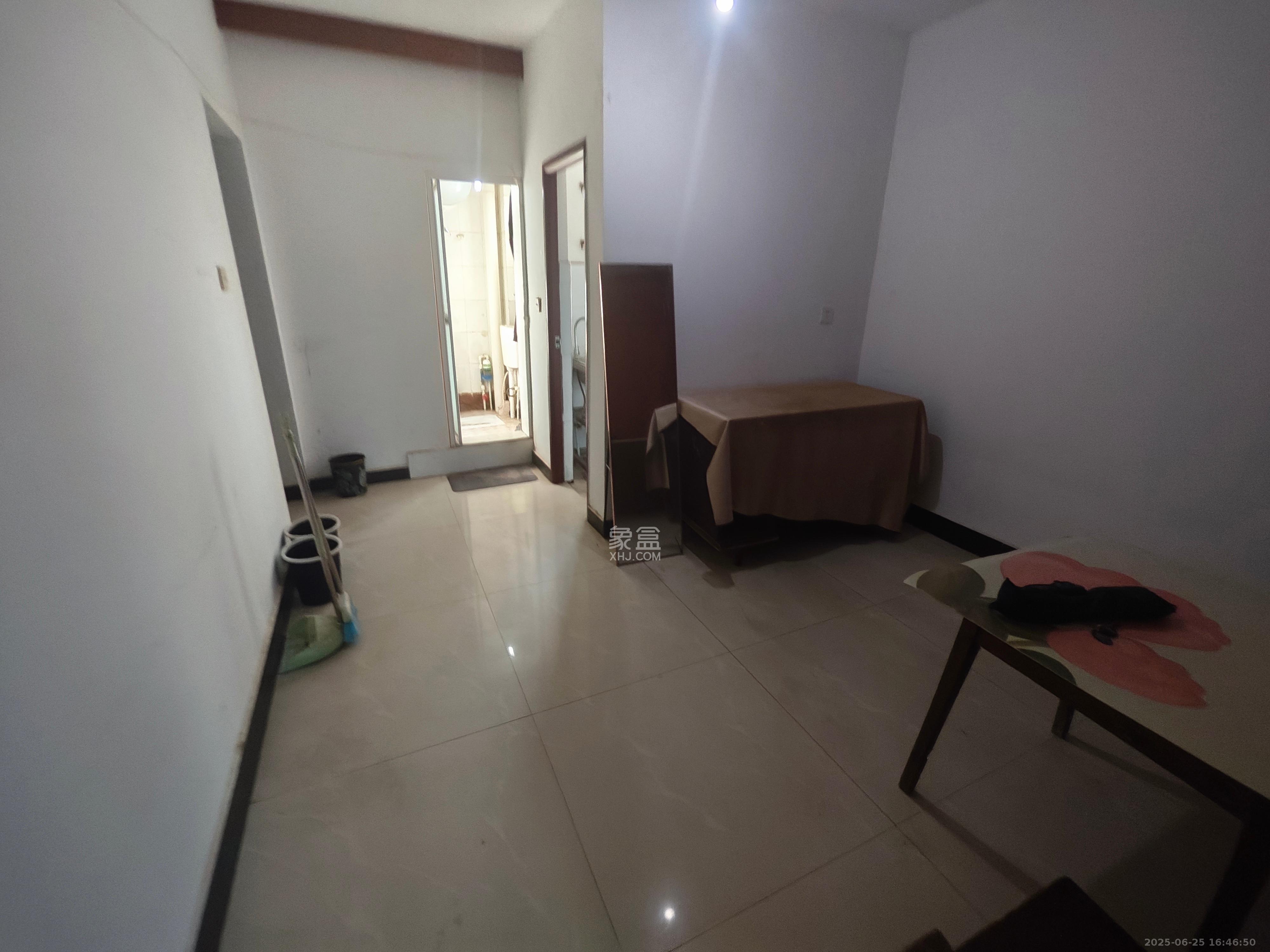 黄泥岭社区  1室1厅1卫    1000.0元/月室内图