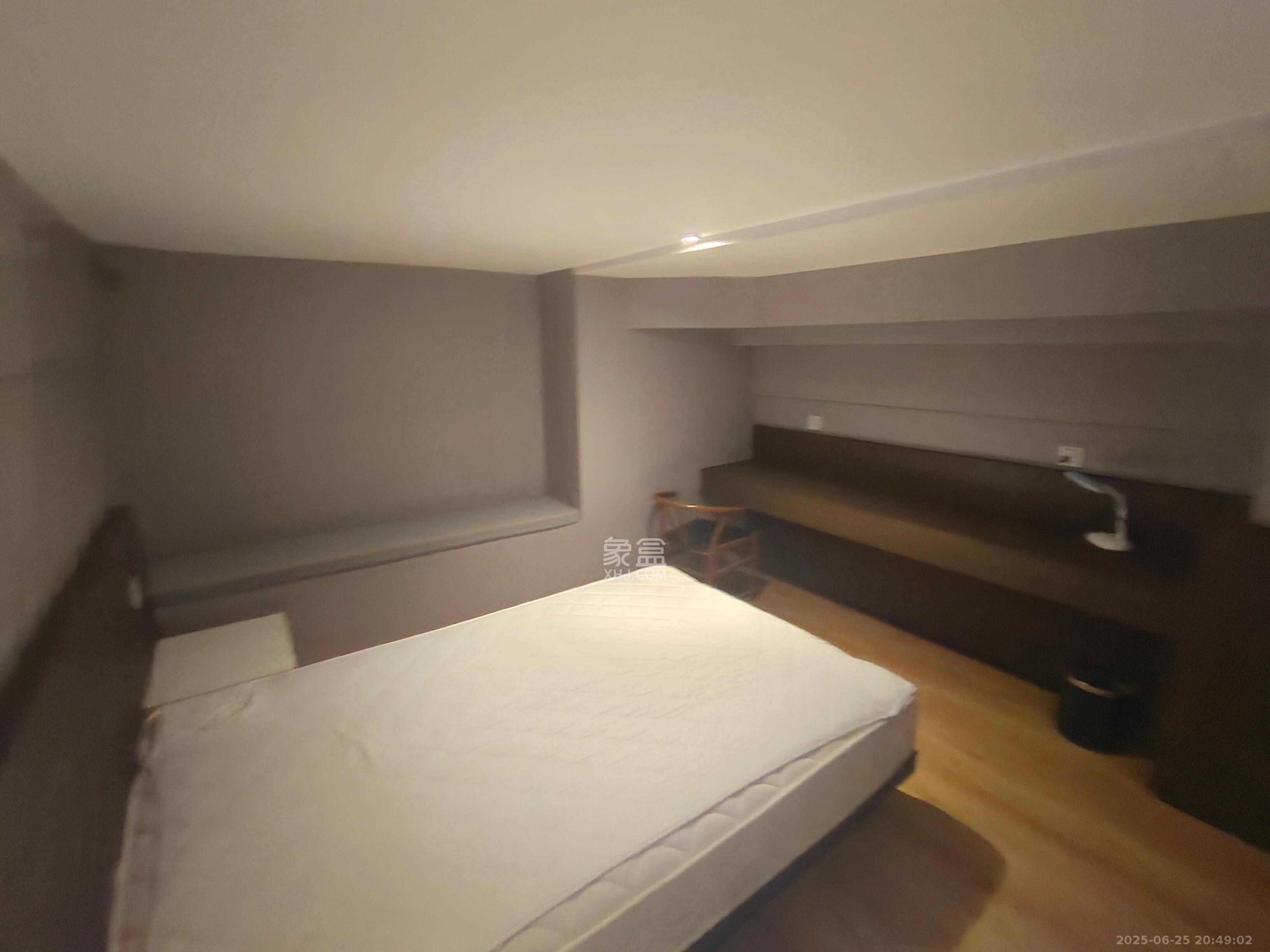 金地铂悦  1室0厅0卫   1800.00元/月室内图