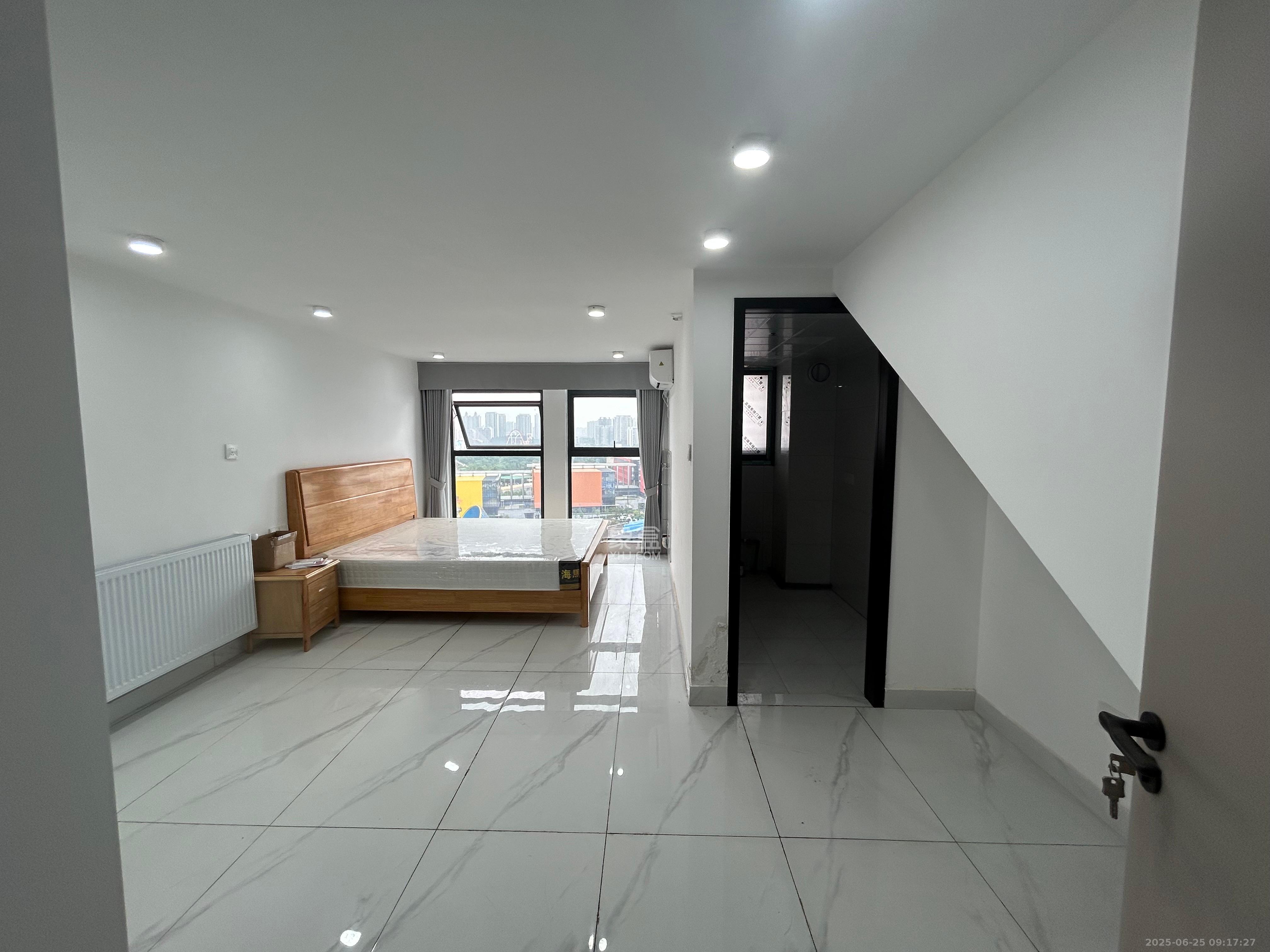 九玺铭城(九玺华府) 2室2厅2卫 1200.0元/月 九玺铭城(九玺华府) 2室2厅2卫 1200.0元/月室内图