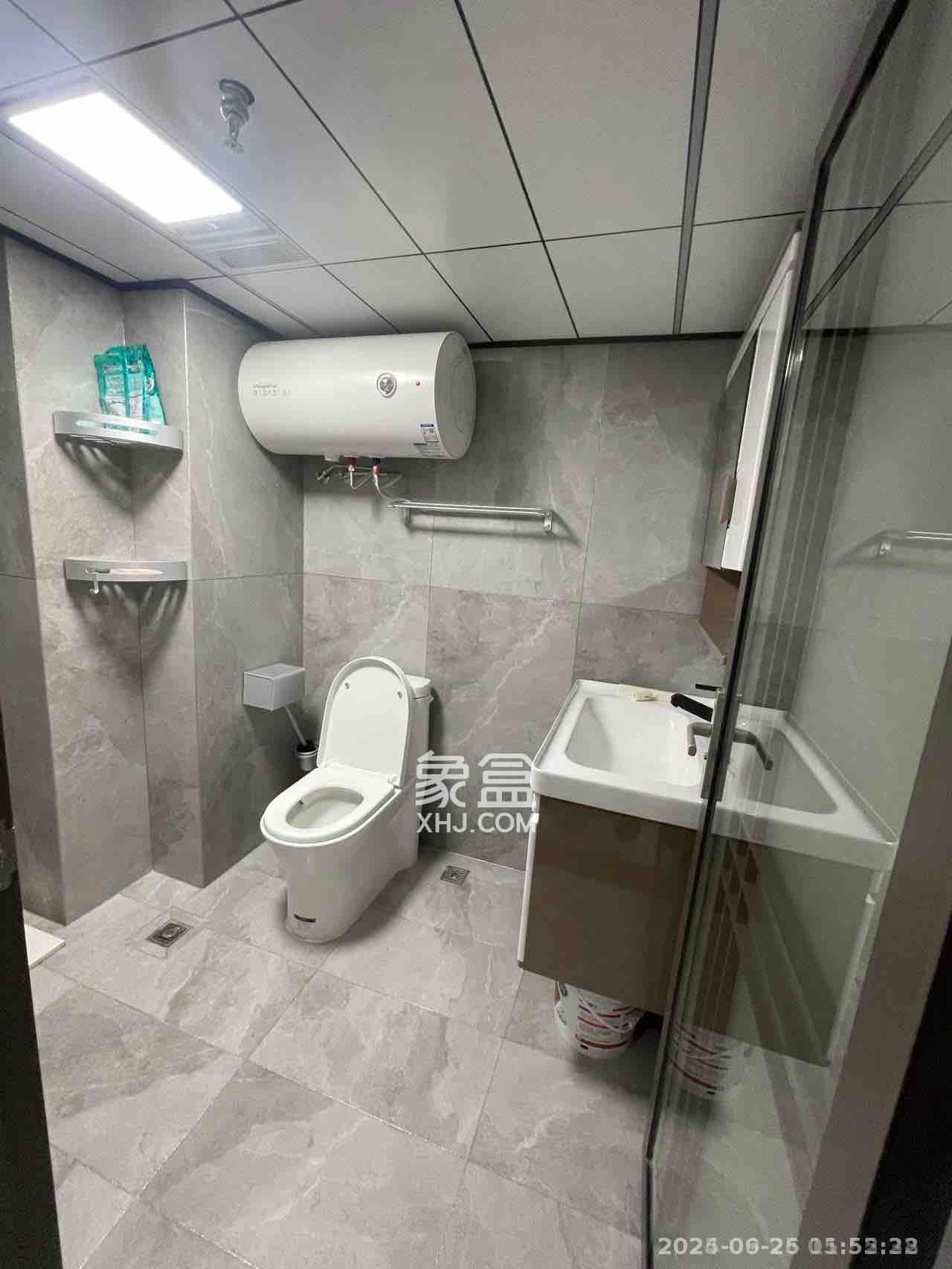 润和国际广场 2室1厅1卫 2300.0元/月 润和国际广场 2室1厅1卫 2300.0元/月室内图