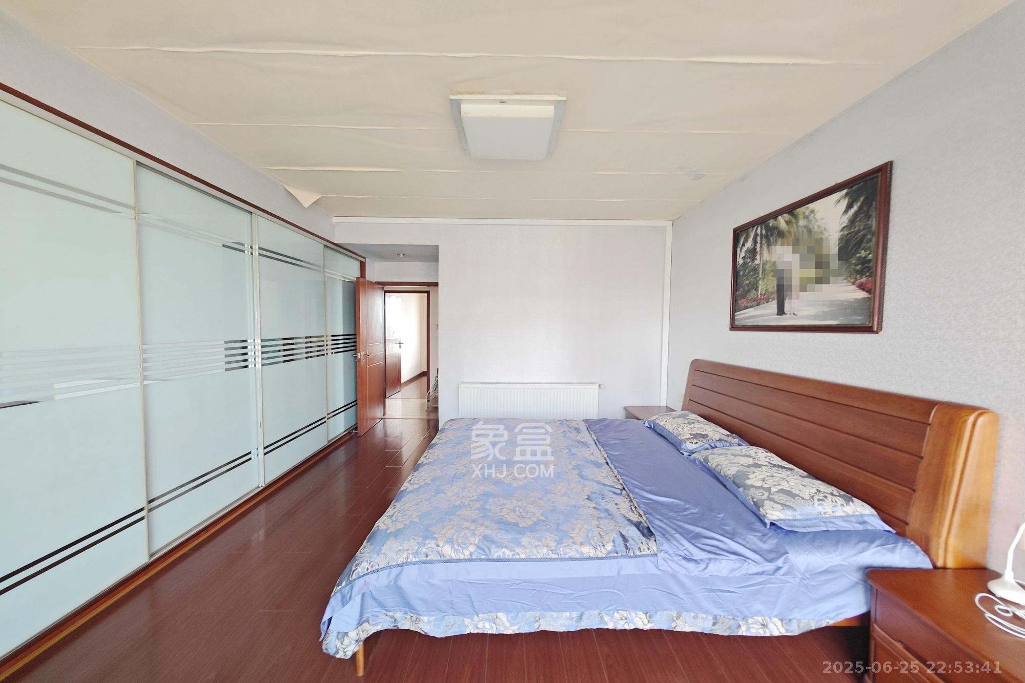 福乐康城 3室2厅2卫 98.0万 福乐康城 3室2厅2卫 98.0万卧室