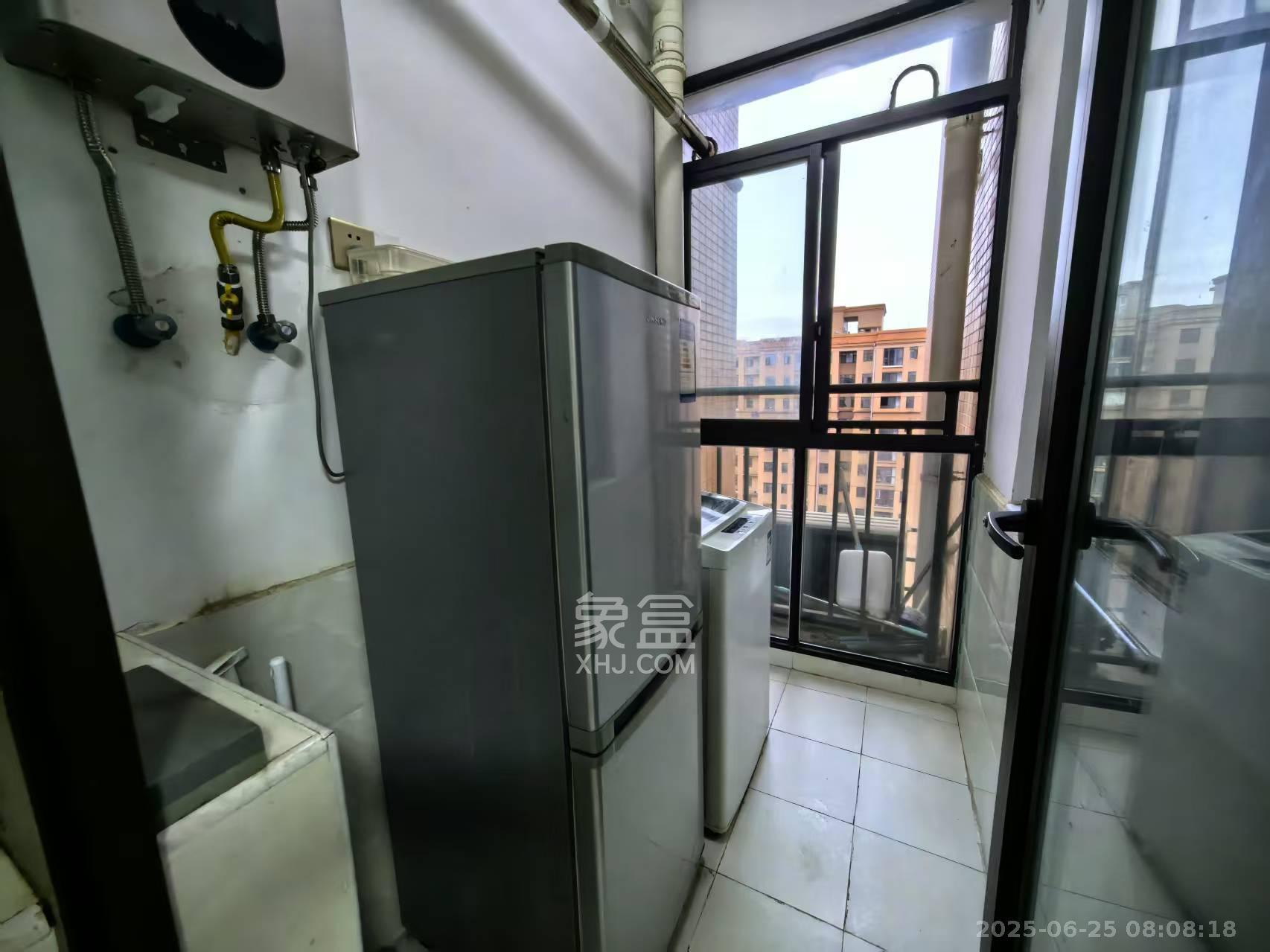 德润小区（丰升德润小区）  2室2厅1卫   2300.00元/月室内图