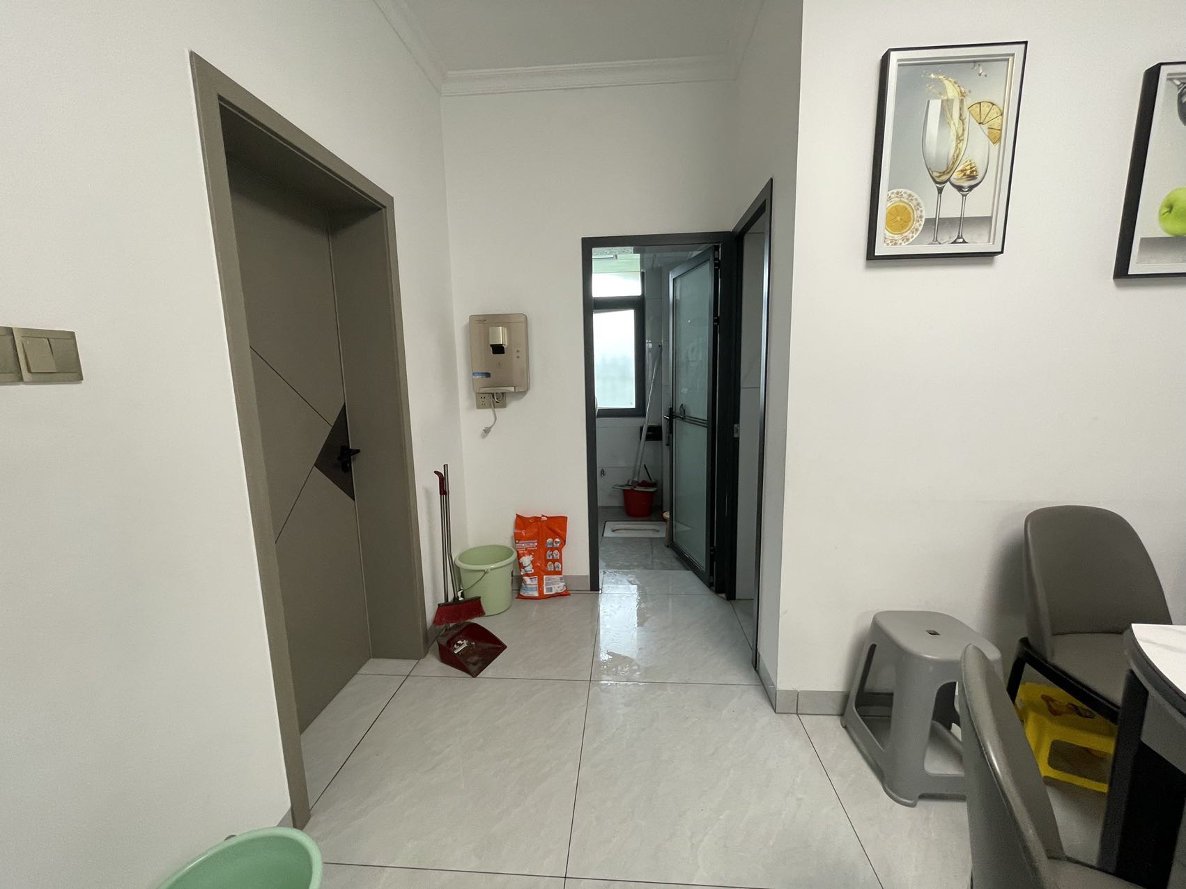 保利高尚小区 4室2厅2卫 68.8万 保利高尚小区 4室2厅2卫 68.8万室内图