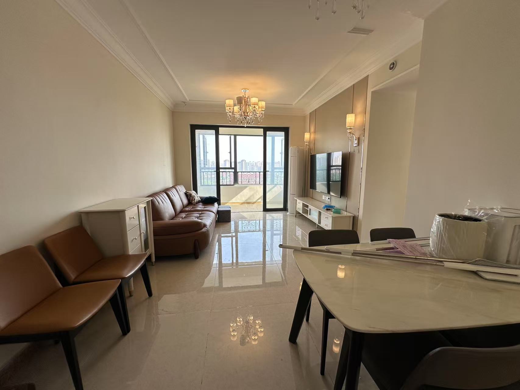 恒大华府 3室2厅1卫 63.0万 恒大华府 3室2厅1卫 63.0万室内图