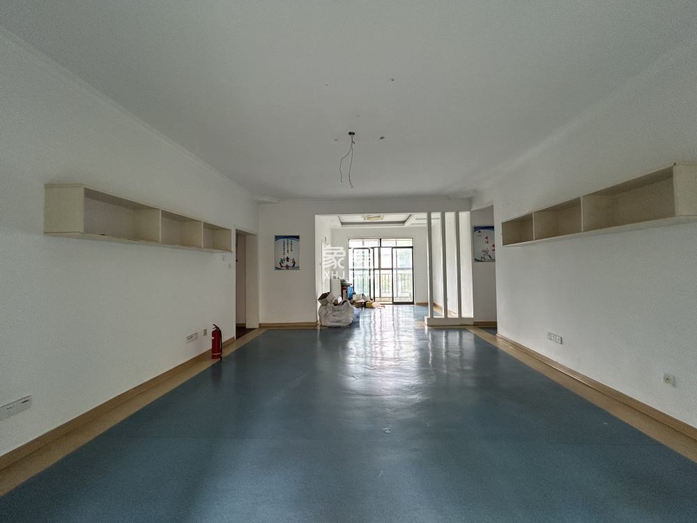 经世龙城  5室2厅2卫    69.8万