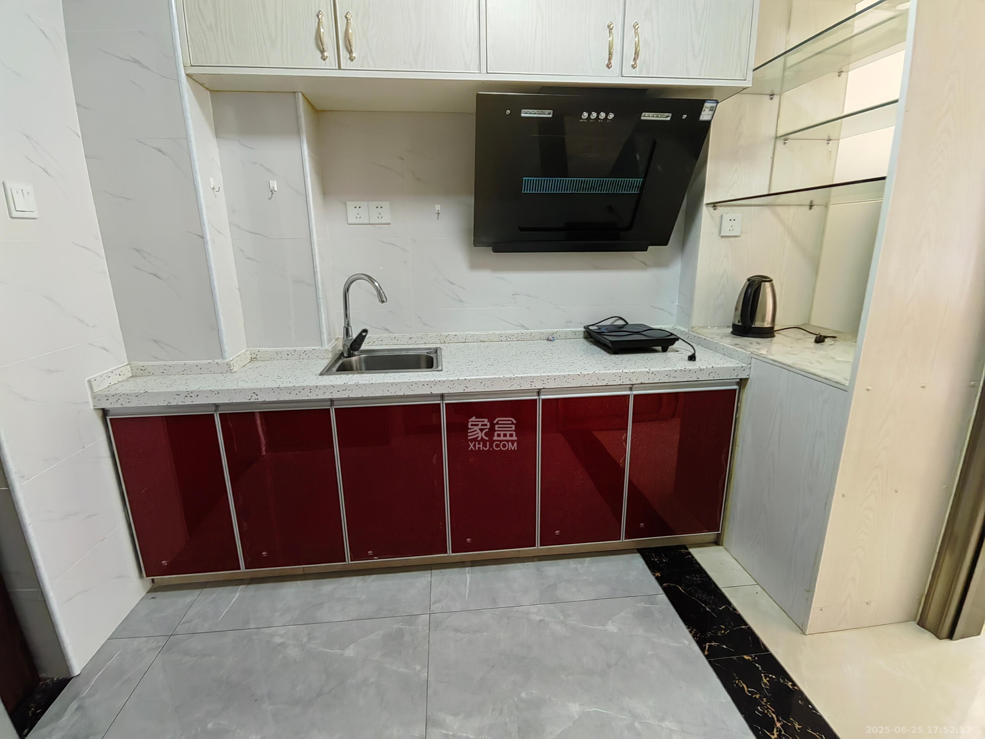 金鹰商业广场(金鹰商业大厦) 1室0厅0卫 1100.0元/月 金鹰商业广场(金鹰商业大厦) 1室0厅0卫 1100.0元/月室内图