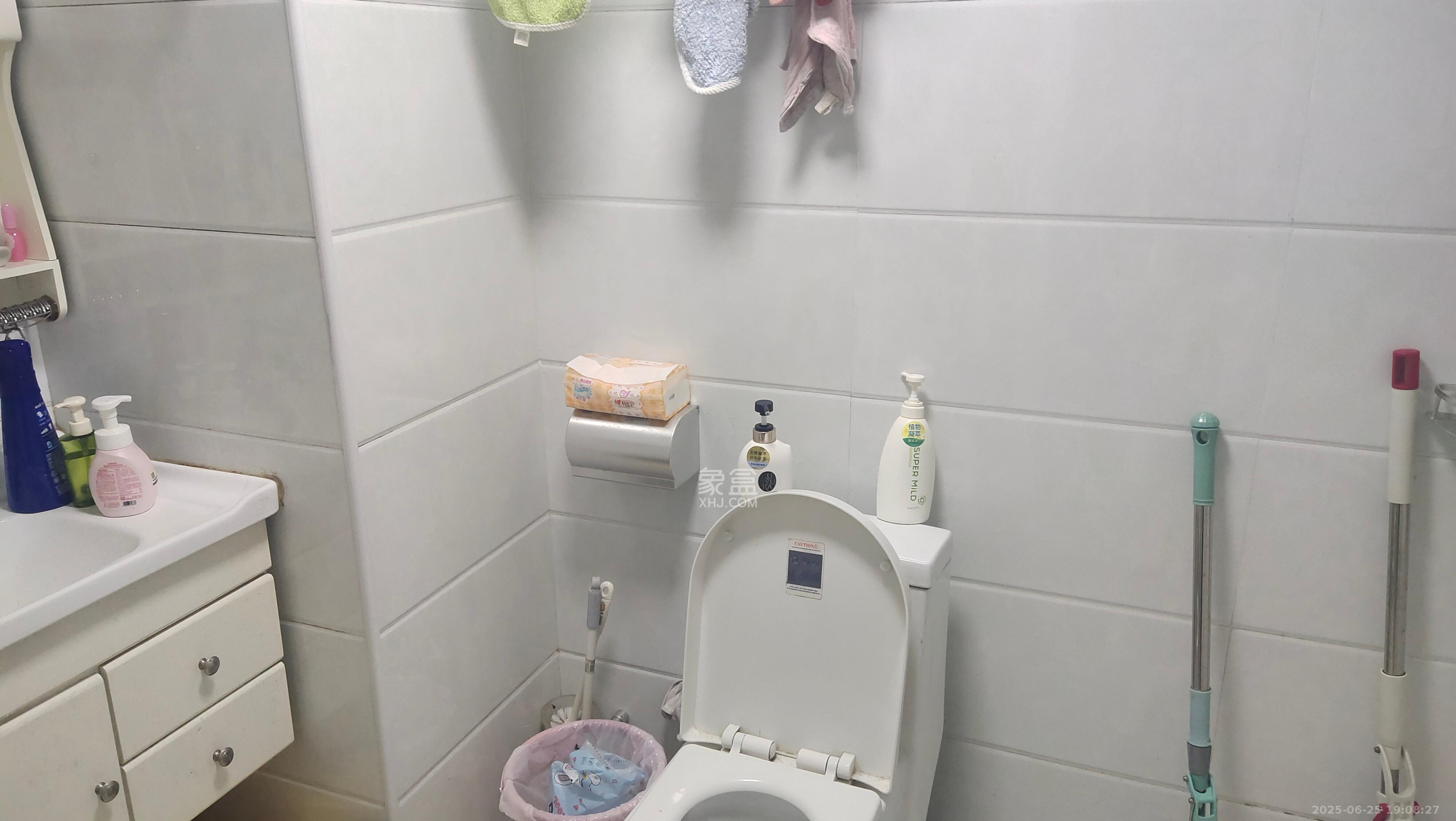 五矿紫湖香醍 1室1厅1卫 1100.0元/月 五矿紫湖香醍 1室1厅1卫 1100.0元/月室内图