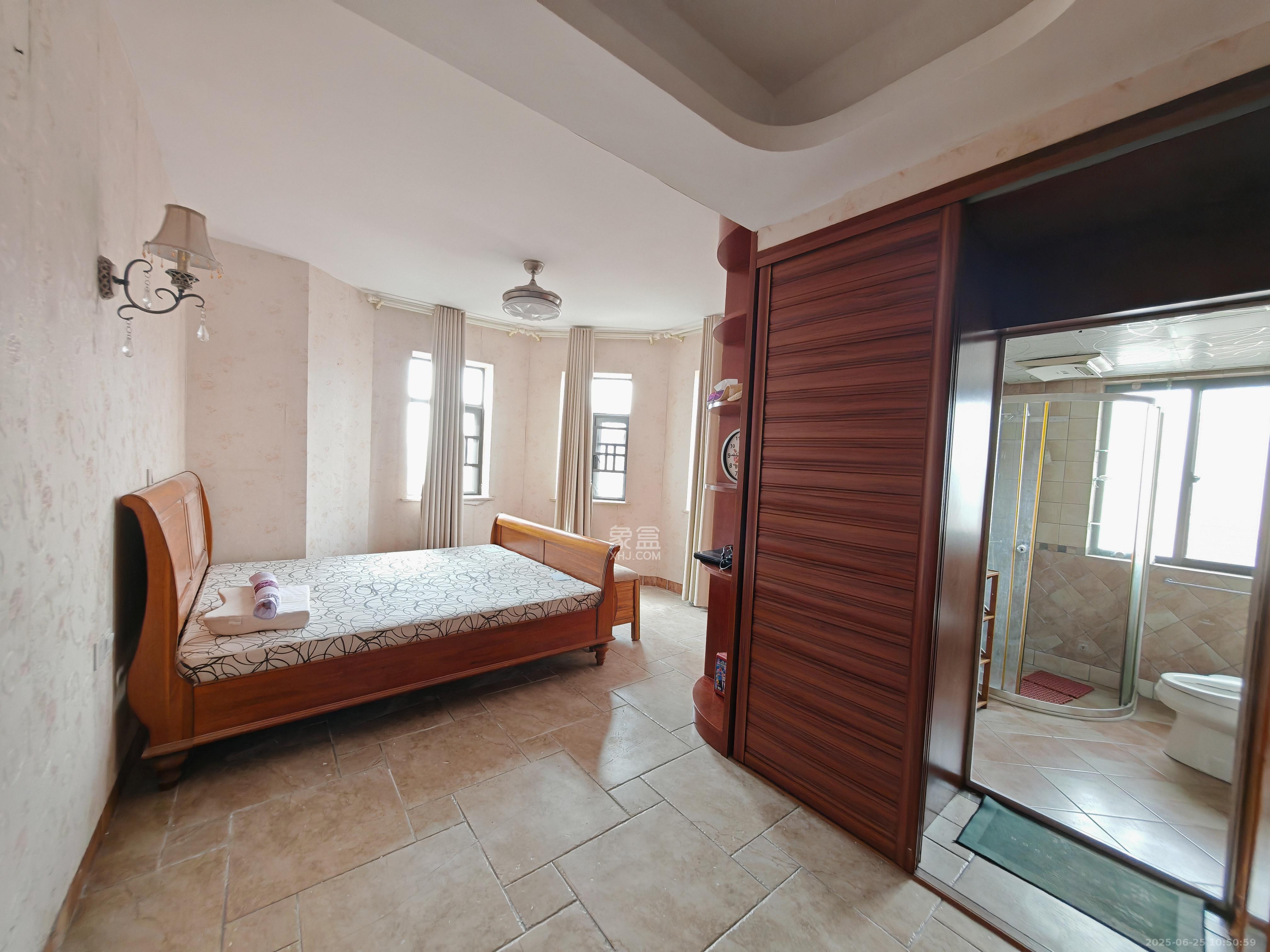 康桥长郡  4室2厅2卫    2800.0元/月 康桥长郡  4室2厅2卫    2800.0元/月室内图