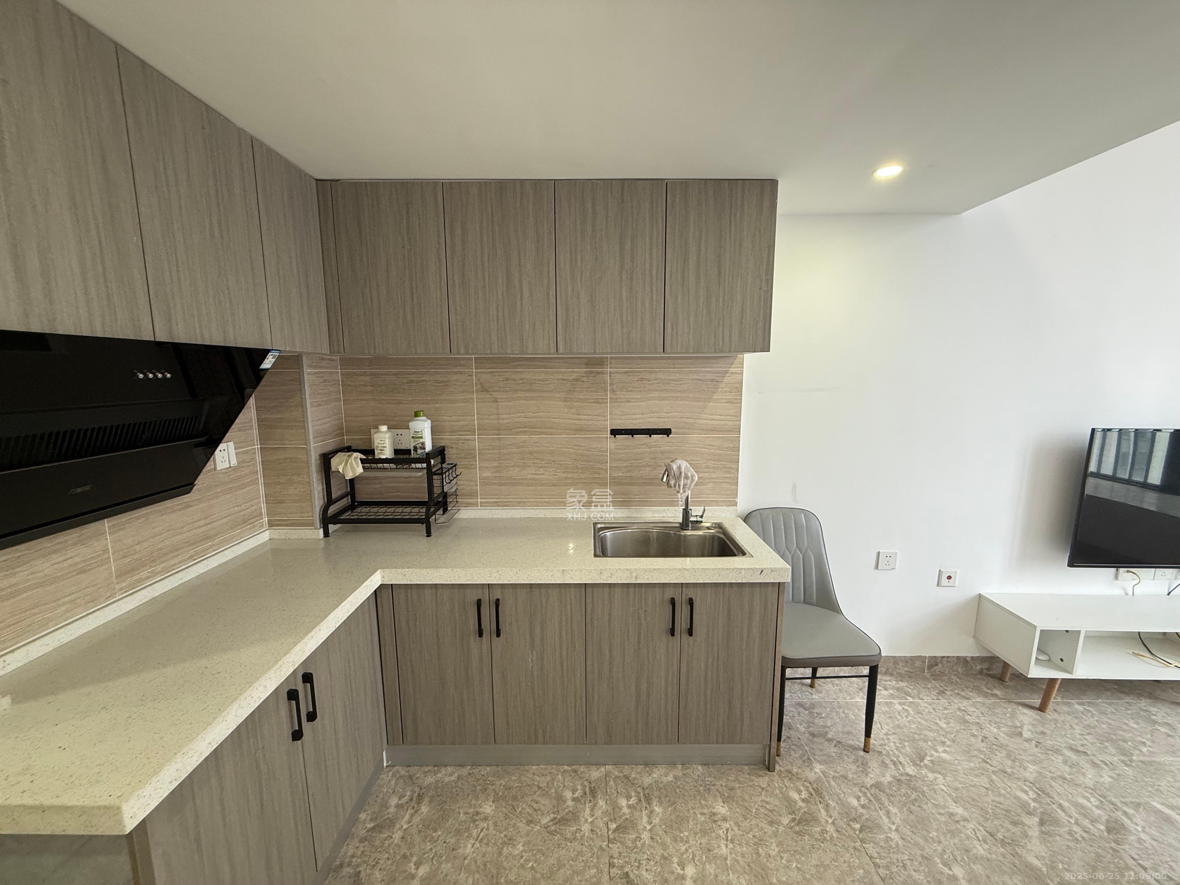 龙湖新壹城  1室0厅0卫    2200.0元/月 龙湖新壹城  1室0厅0卫    2200.0元/月室内图