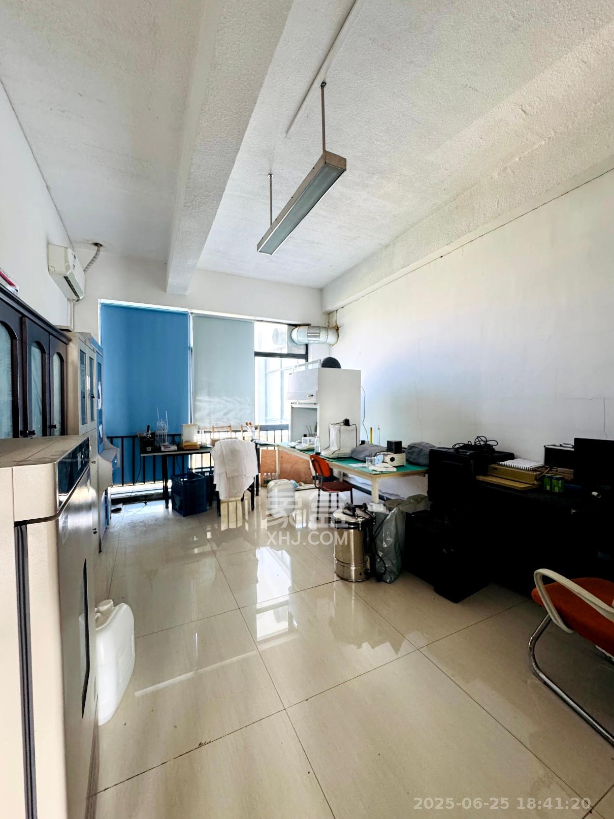 国际企业中心   427.57㎡      6500.0元/月室内图