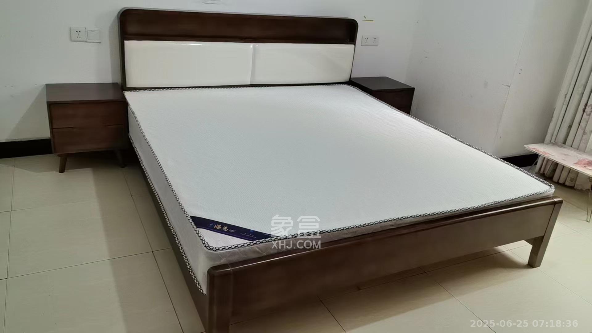 东岸梅园小区  2室1厅1卫   1500.00元/月室内图