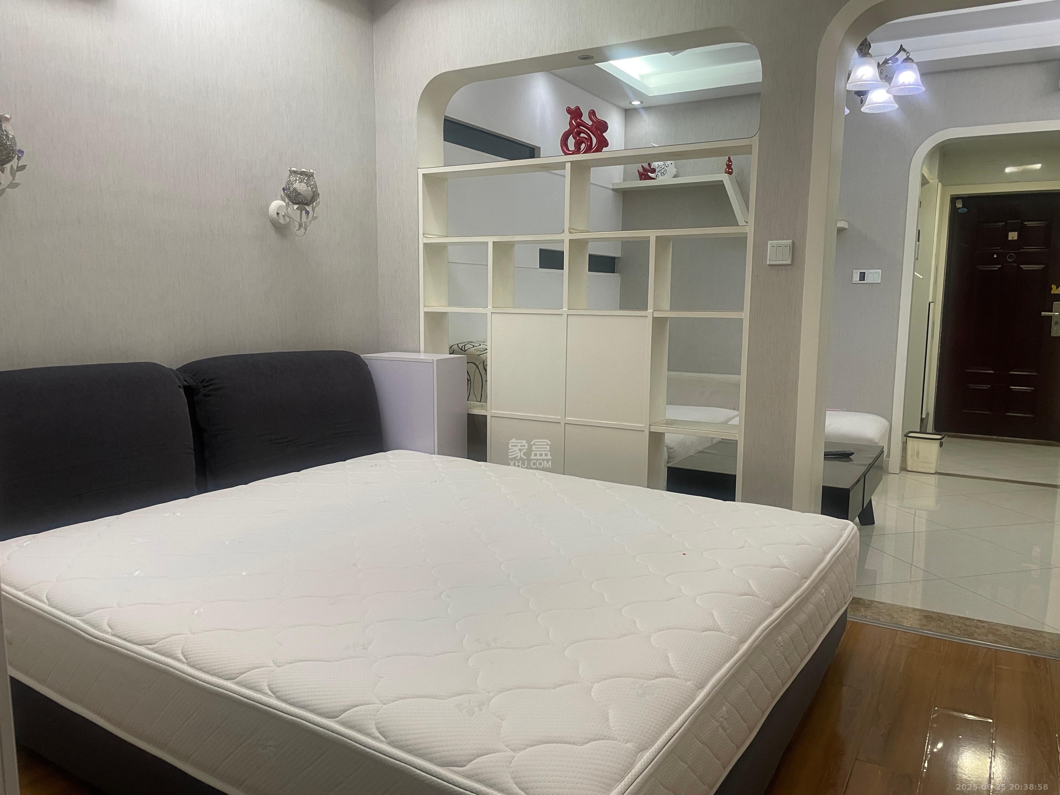 尊邸华庭  1室1厅1卫   1500.00元/月室内图