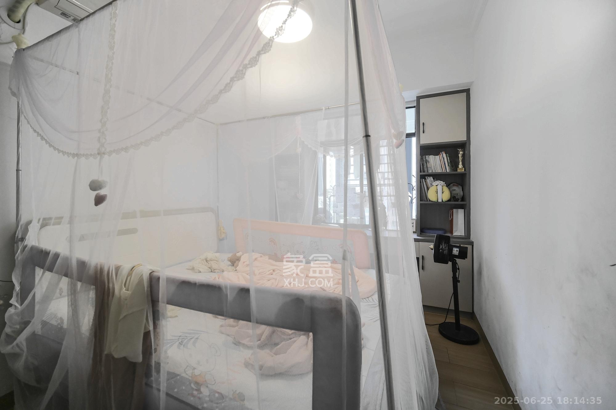 星雅美辰  3室2厅2卫    88.0万 星雅美辰  3室2厅2卫    88.0万卧室