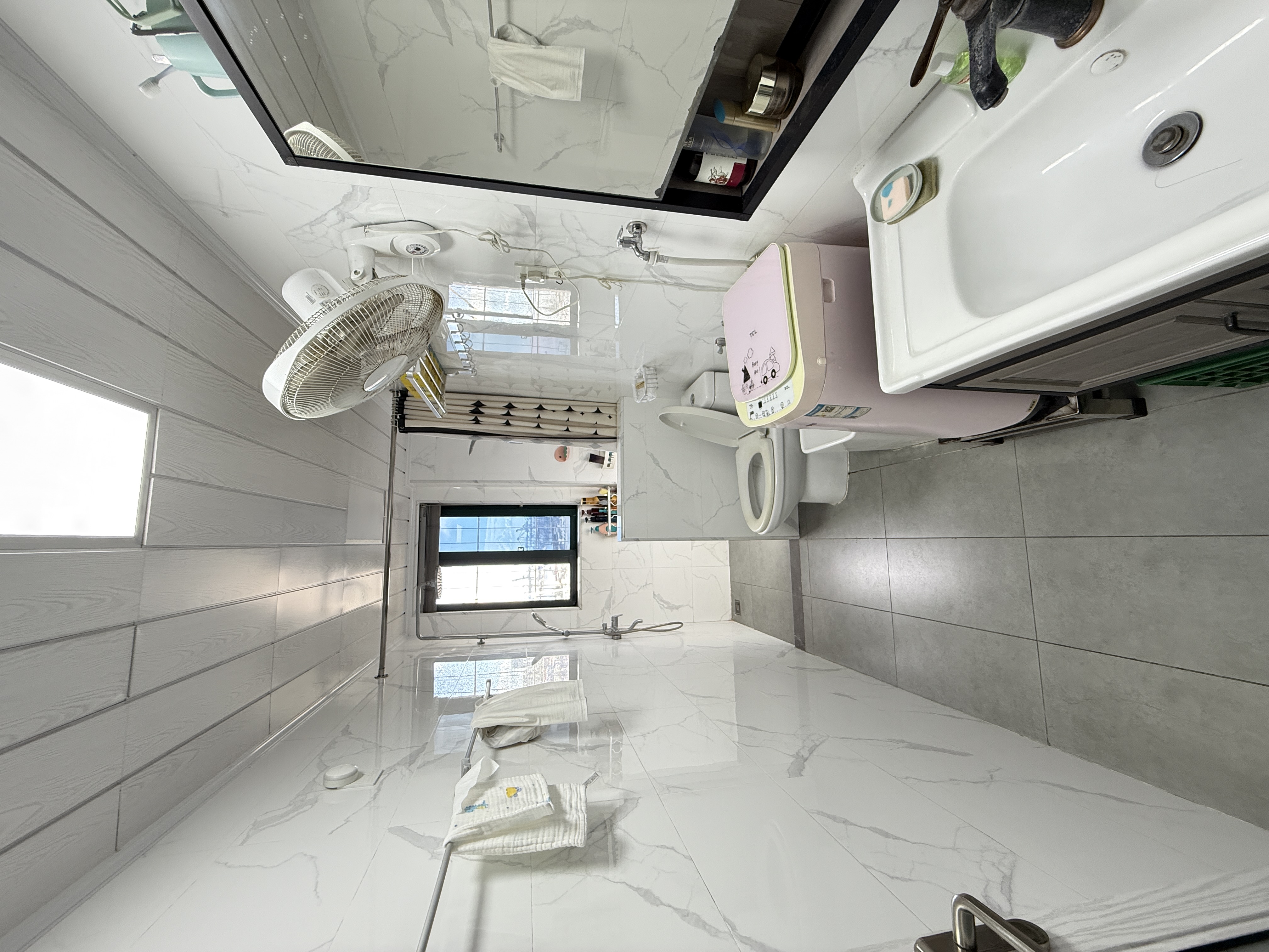 海顿大厦 2室1厅1卫 2300.0元/月 海顿大厦 2室1厅1卫 2300.0元/月室内图