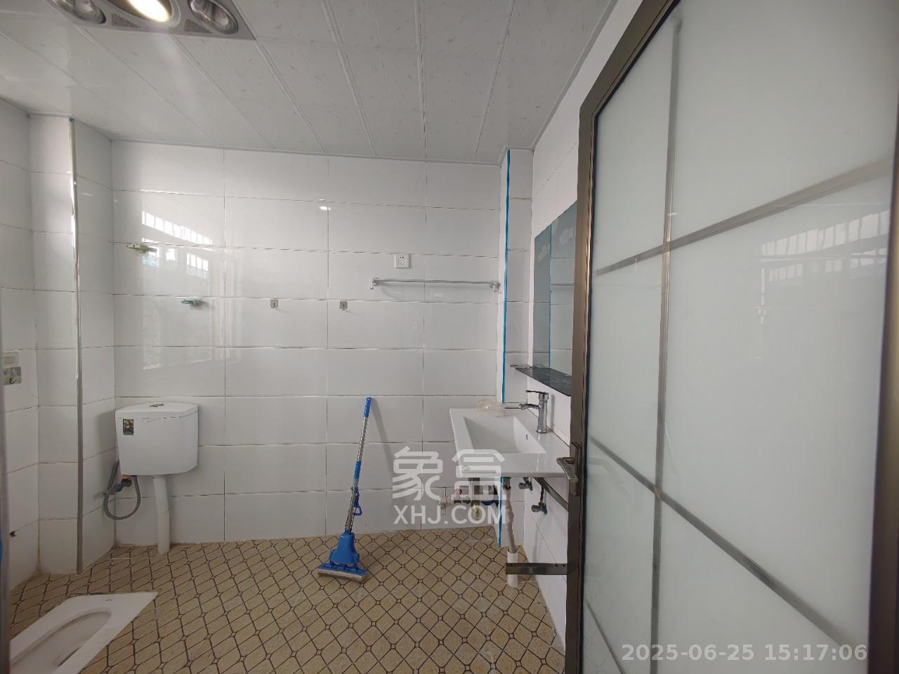 先锋新宇  2室2厅1卫    1600.0元/月室内图