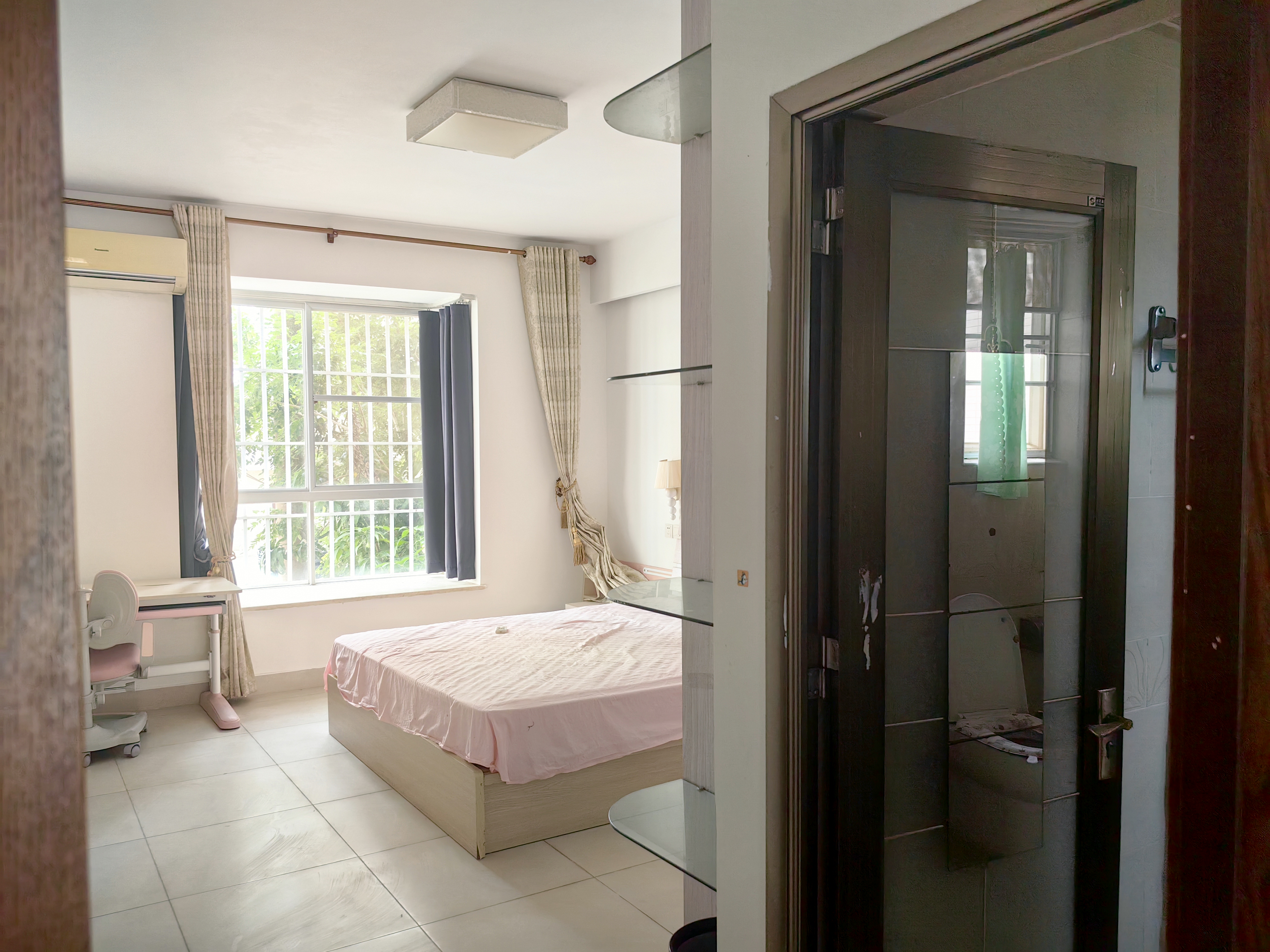 海南省公安消防总队海甸住宅小区 3室2厅2卫 3500.0元/月 海南省公安消防总队海甸住宅小区 3室2厅2卫 3500.0元/月室内图