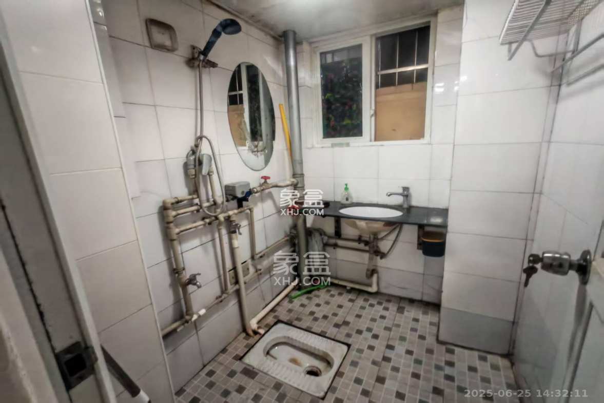 长房凤凰佳园  2室1厅1卫    1200.0元/月 长房凤凰佳园  2室1厅1卫    1200.0元/月室内图