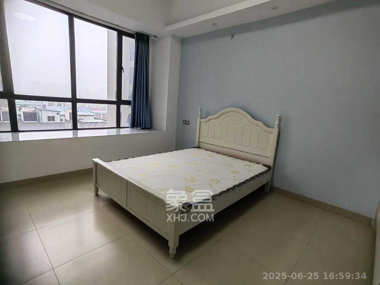 洋湖时代  1室1厅1卫    1300.0元/月 洋湖时代  1室1厅1卫    1300.0元/月室内图