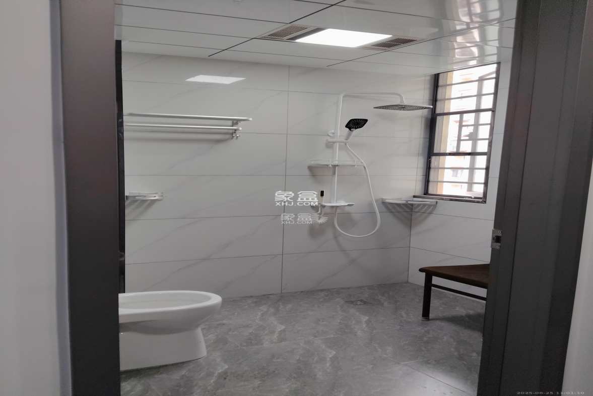 真人桥家园二期  1室0厅0卫    2300.0元/月 真人桥家园二期  1室0厅0卫    2300.0元/月室内图