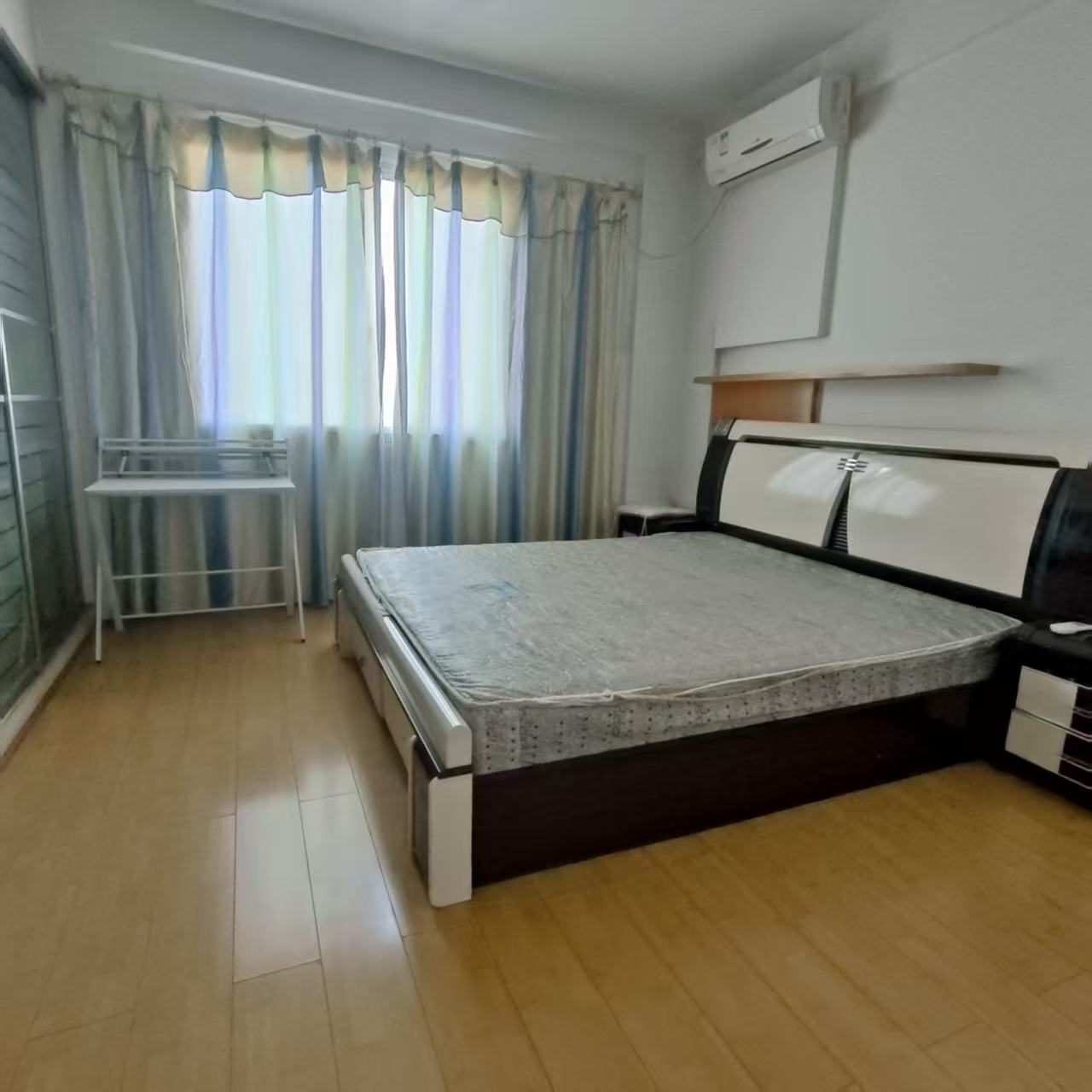富安大厦  3室2厅2卫   2200.00元/月室内图
