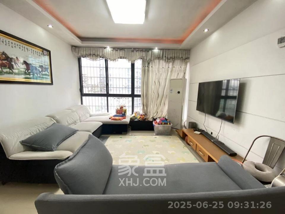 枫华府第 3室2厅2卫 2200.0元/月 枫华府第 3室2厅2卫 2200.0元/月室内图