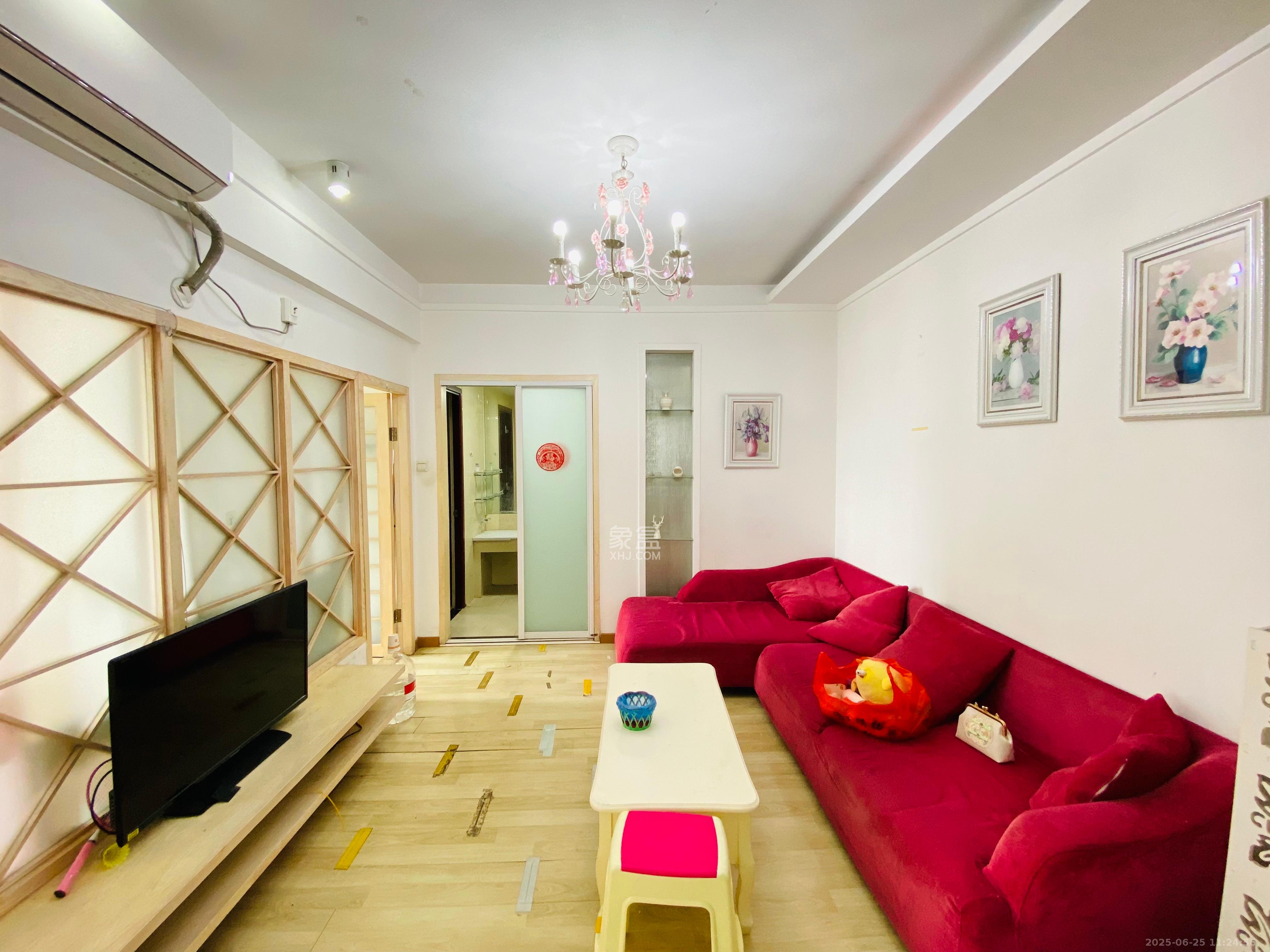 新青年公寓  2室1厅1卫    2400.0元/月 新青年公寓  2室1厅1卫    2400.0元/月室内图