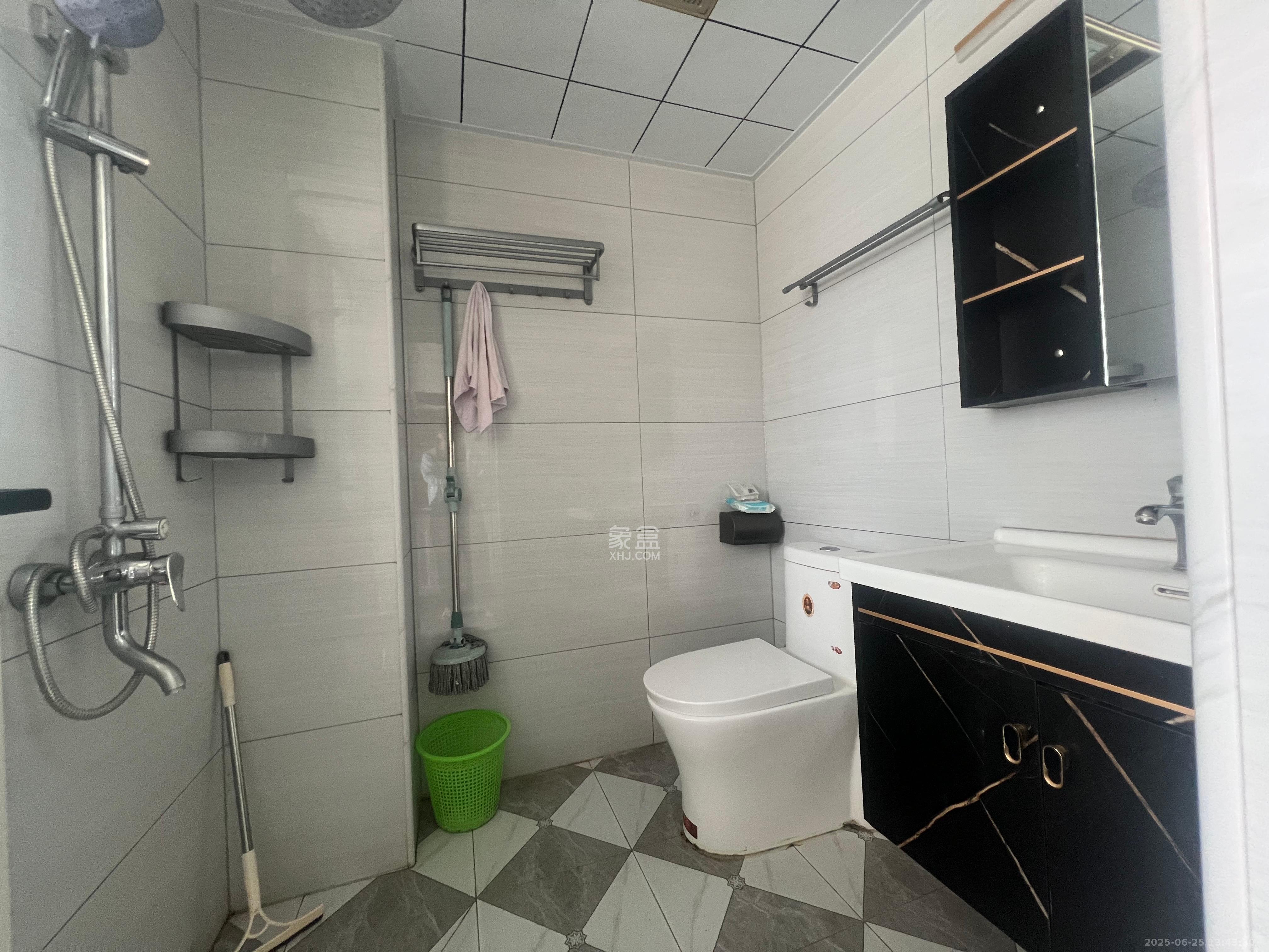 韭菜园嘉苑 2室1厅1卫 3200.0元/月 韭菜园嘉苑 2室1厅1卫 3200.0元/月室内图