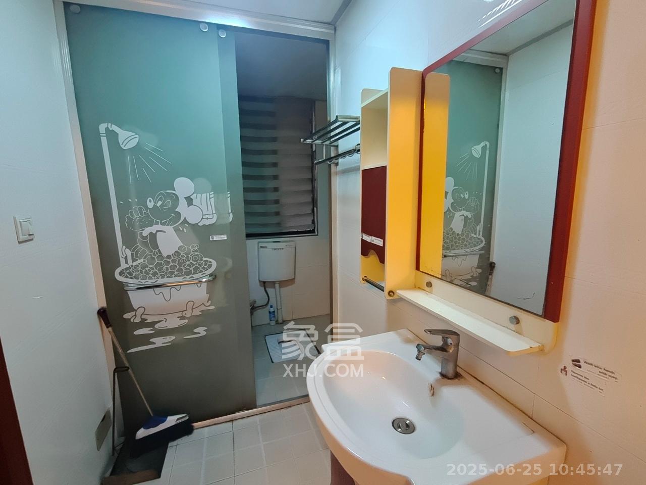 康斯丹郡（融程领秀佳园）  2室2厅1卫   1800.00元/月室内图