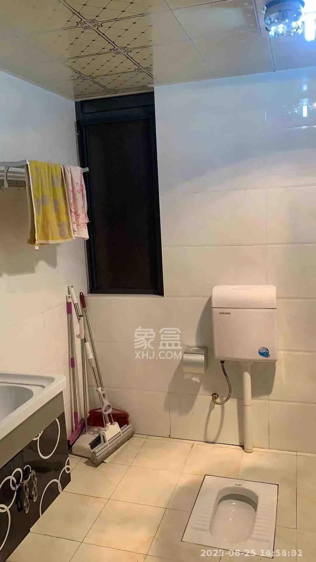 泰山公馆 3室2厅1卫 1500.0元/月 泰山公馆 3室2厅1卫 1500.0元/月室内图