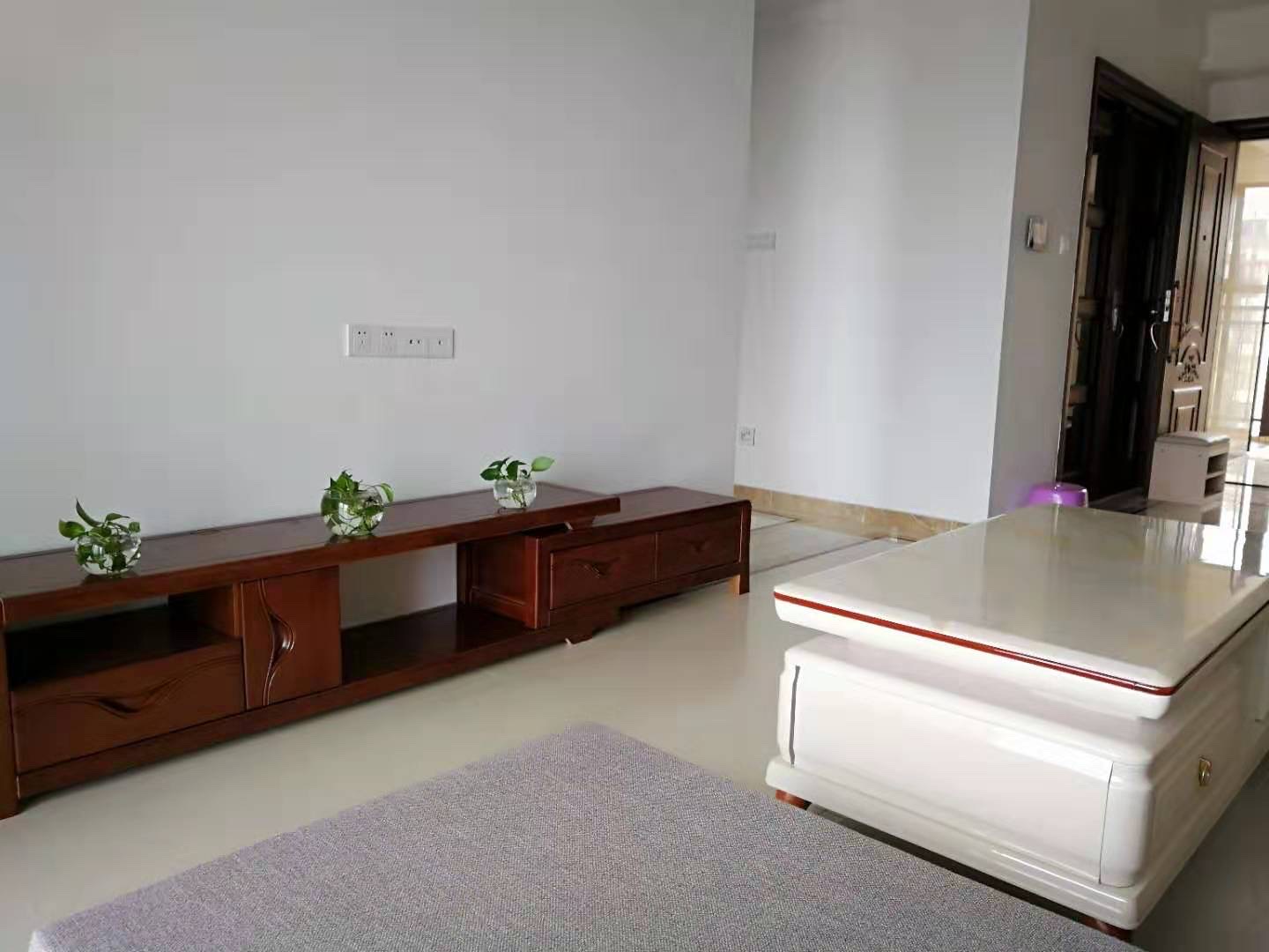 中海锦城  2室2厅1卫   2800.00元/月室内图