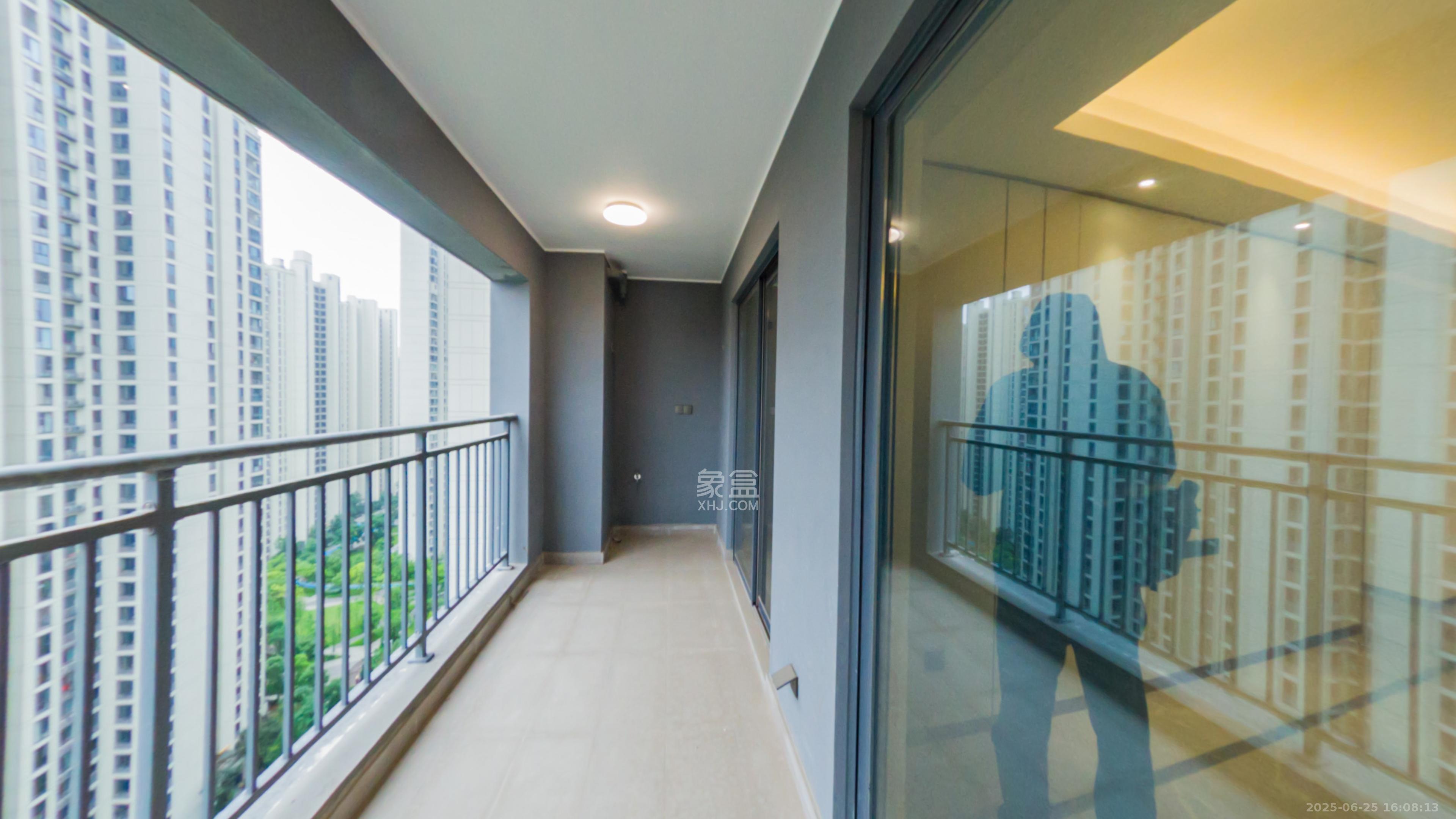 旭辉雨花郡 4室2厅2卫 198.0万 旭辉雨花郡 4室2厅2卫 198.0万其他