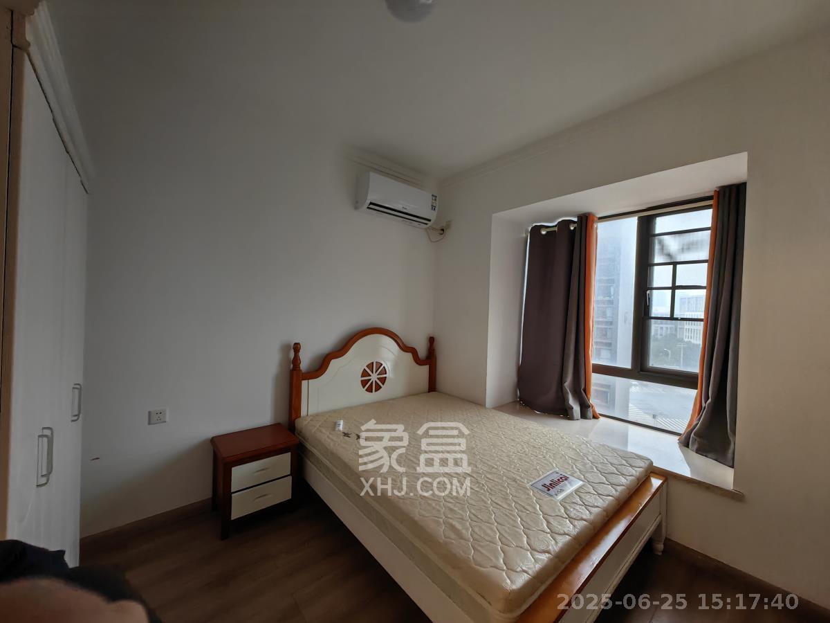 汇金城/嘉华城(二期、三期) 4室2厅2卫 3500.0元/月 汇金城/嘉华城(二期、三期) 4室2厅2卫 3500.0元/月室内图