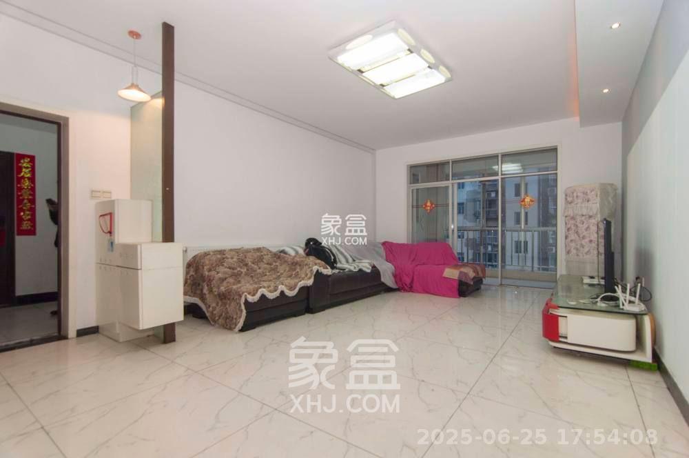 华银园 3室2厅1卫 2500.0元/月 华银园 3室2厅1卫 2500.0元/月室内图