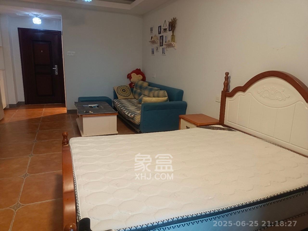 天鸿天府(天鸿中央大院)  1室1厅1卫    1600.0元/月 天鸿天府(天鸿中央大院)  1室1厅1卫    1600.0元/月室内图