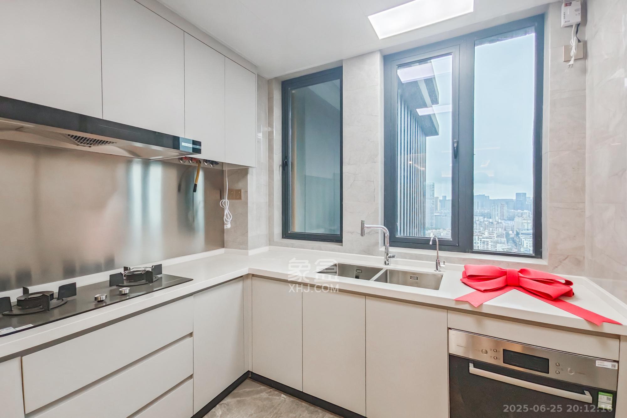 江山印  4室2厅2卫    620.0万厨房