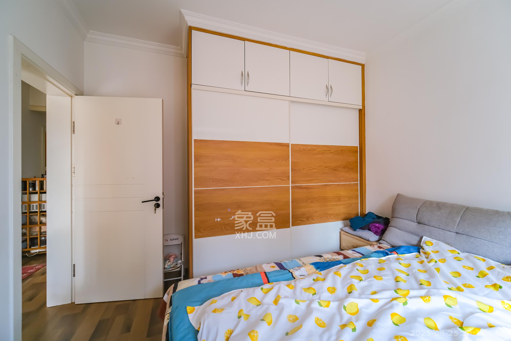 荣盛花语城  3室2厅1卫    65.0万 荣盛花语城  3室2厅1卫    65.0万卧室