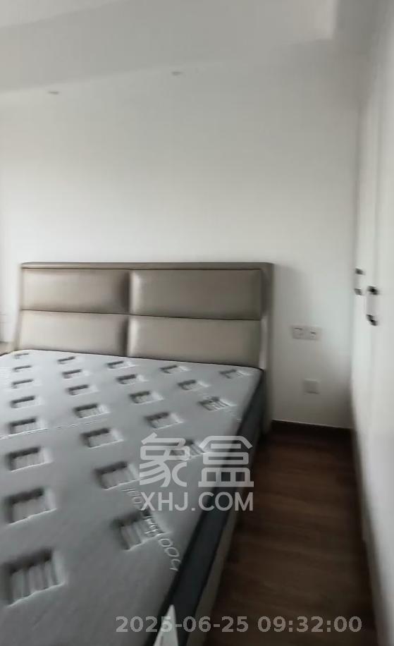 深业鹭栖府  3室2厅2卫   3500.00元/月室内图