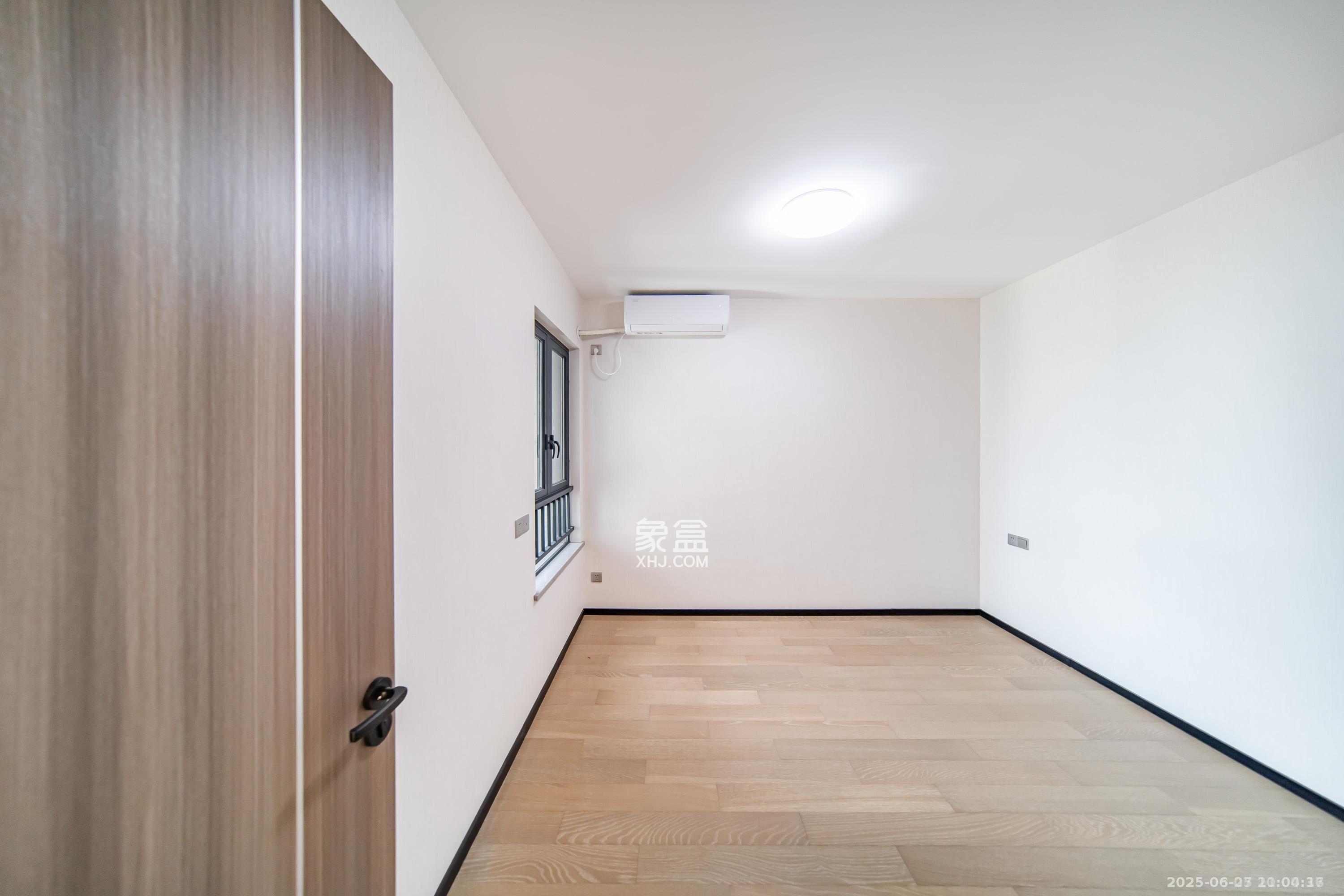 中海阅溪府  3室2厅2卫    2800.0元/月 中海阅溪府  3室2厅2卫    2800.0元/月室内图