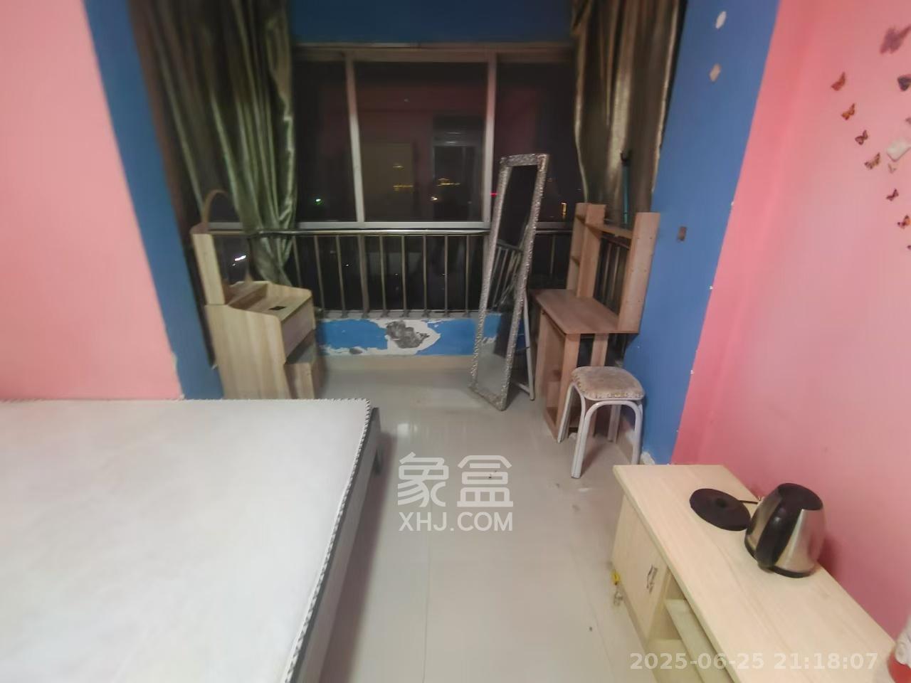 锦华时代 1室1厅1卫 1300.0元/月 锦华时代 1室1厅1卫 1300.0元/月室内图