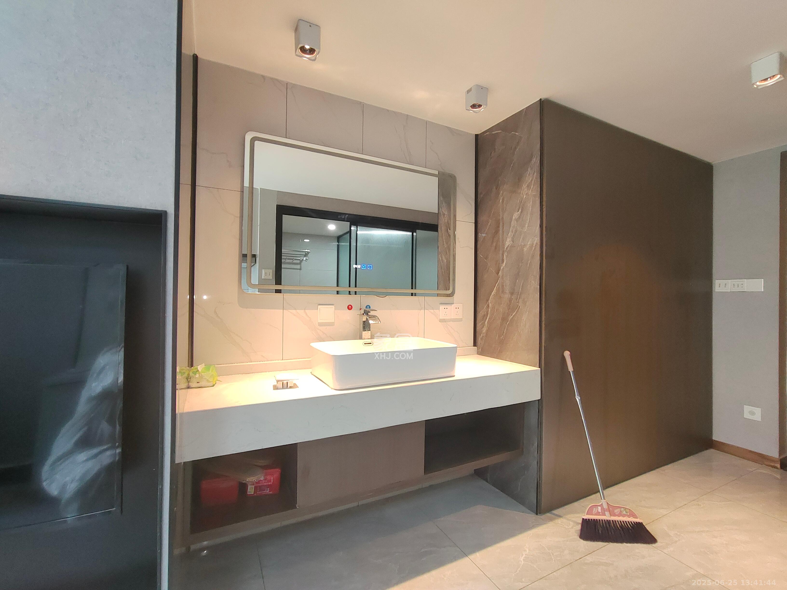 金地铂悦  1室0厅0卫    1600.0元/月 金地铂悦  1室0厅0卫    1600.0元/月室内图