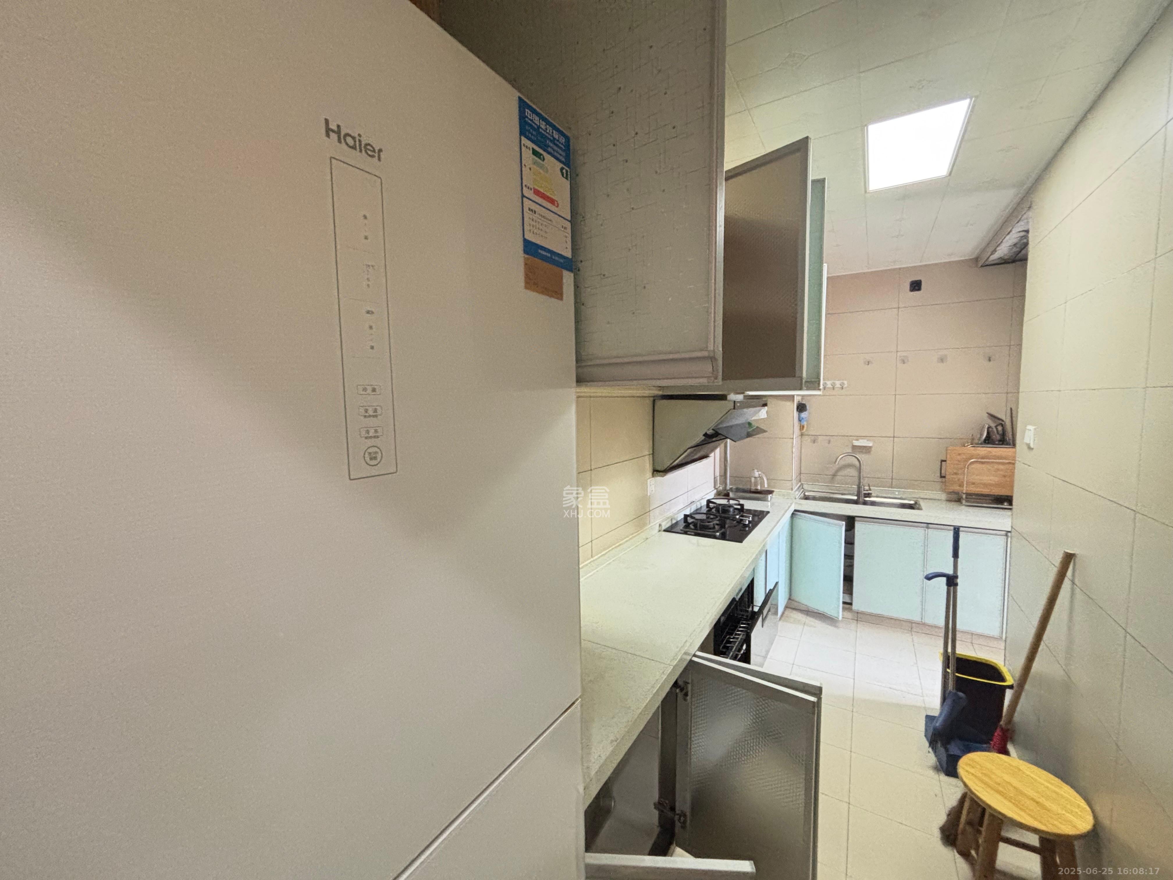 旭辉御府  3室2厅1卫   2600.00元/月室内图