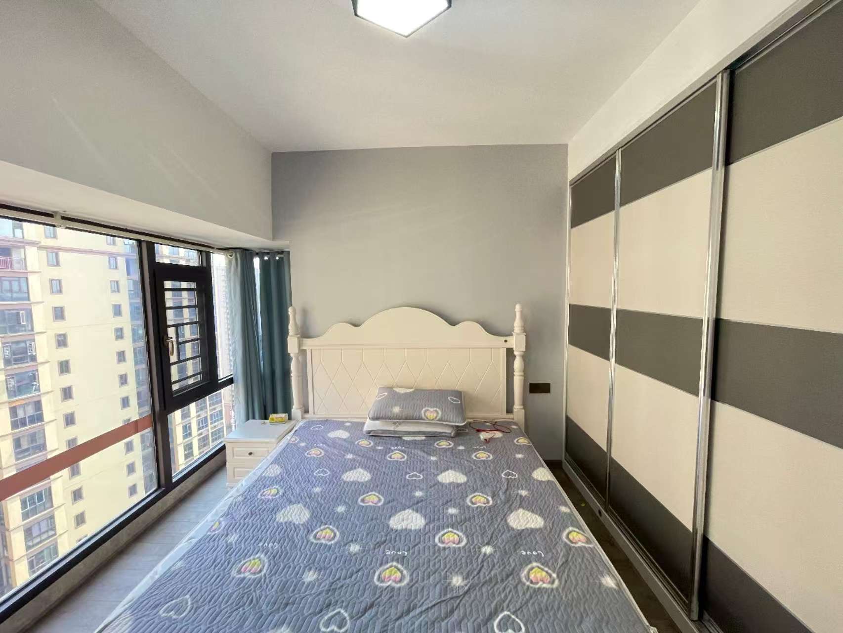 金钟时代城  2室1厅1卫    1600.0元/月 金钟时代城  2室1厅1卫    1600.0元/月室内图