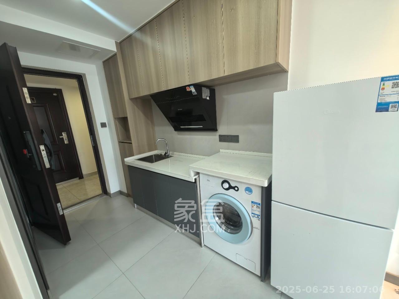 弘阳万侯府 1室0厅0卫 1300.0元/月 弘阳万侯府 1室0厅0卫 1300.0元/月室内图